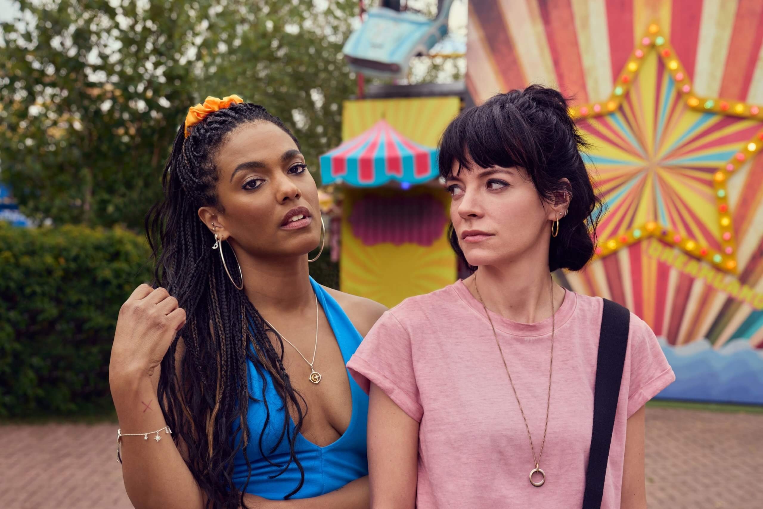 Dreamland, Lily Allen (Singer) Wallpaper, 2560x1710 HD Desktop