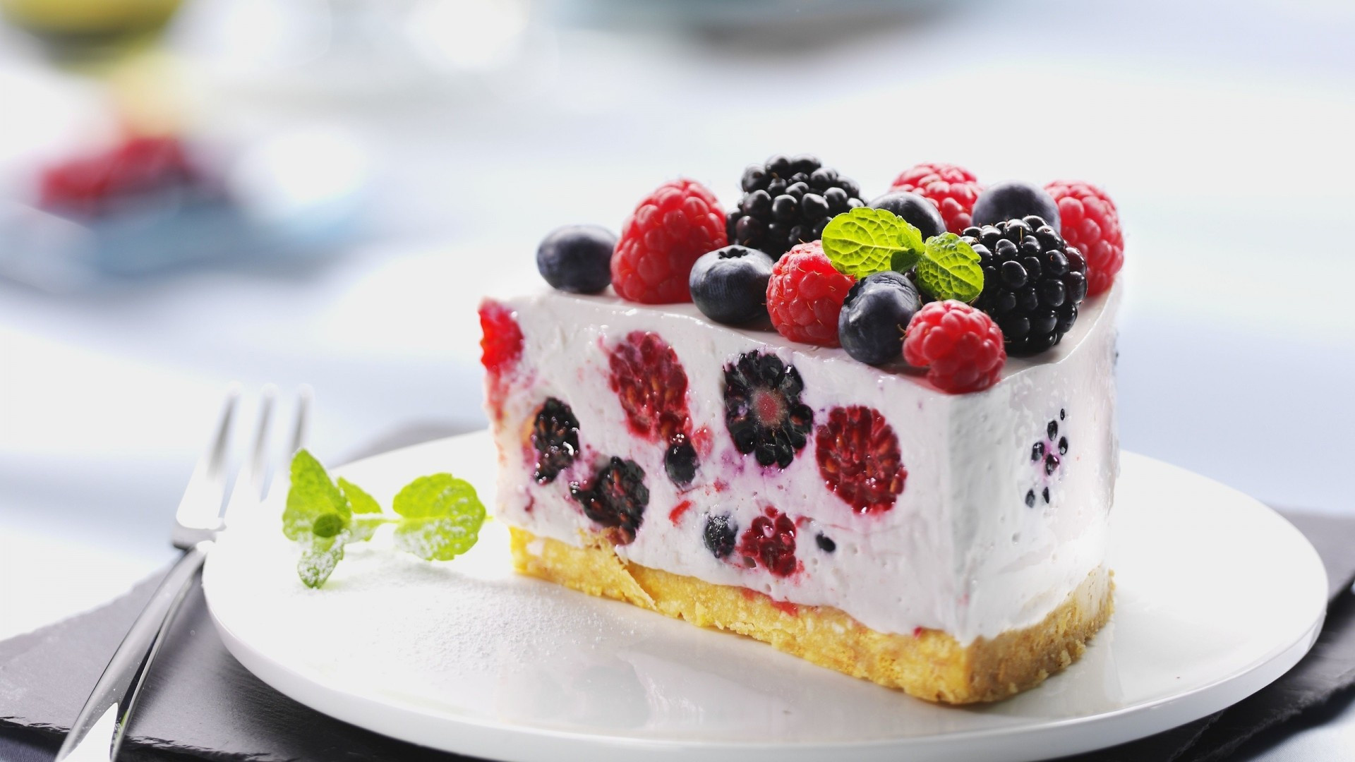 Cake cream fruits berries, Berrylicious treat, Juicy toppings, Sumptuous dessert, 1920x1080 Full HD Desktop