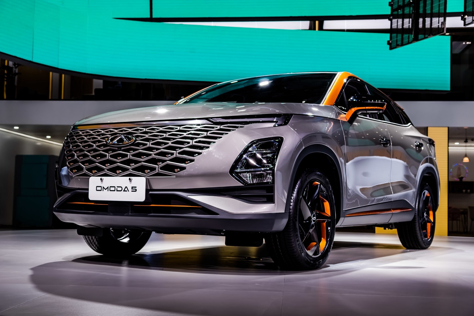 Chery Omoda 5, Geely Coolray, Auto enthusiasts, Cutting-edge design, 1920x1280 HD Desktop
