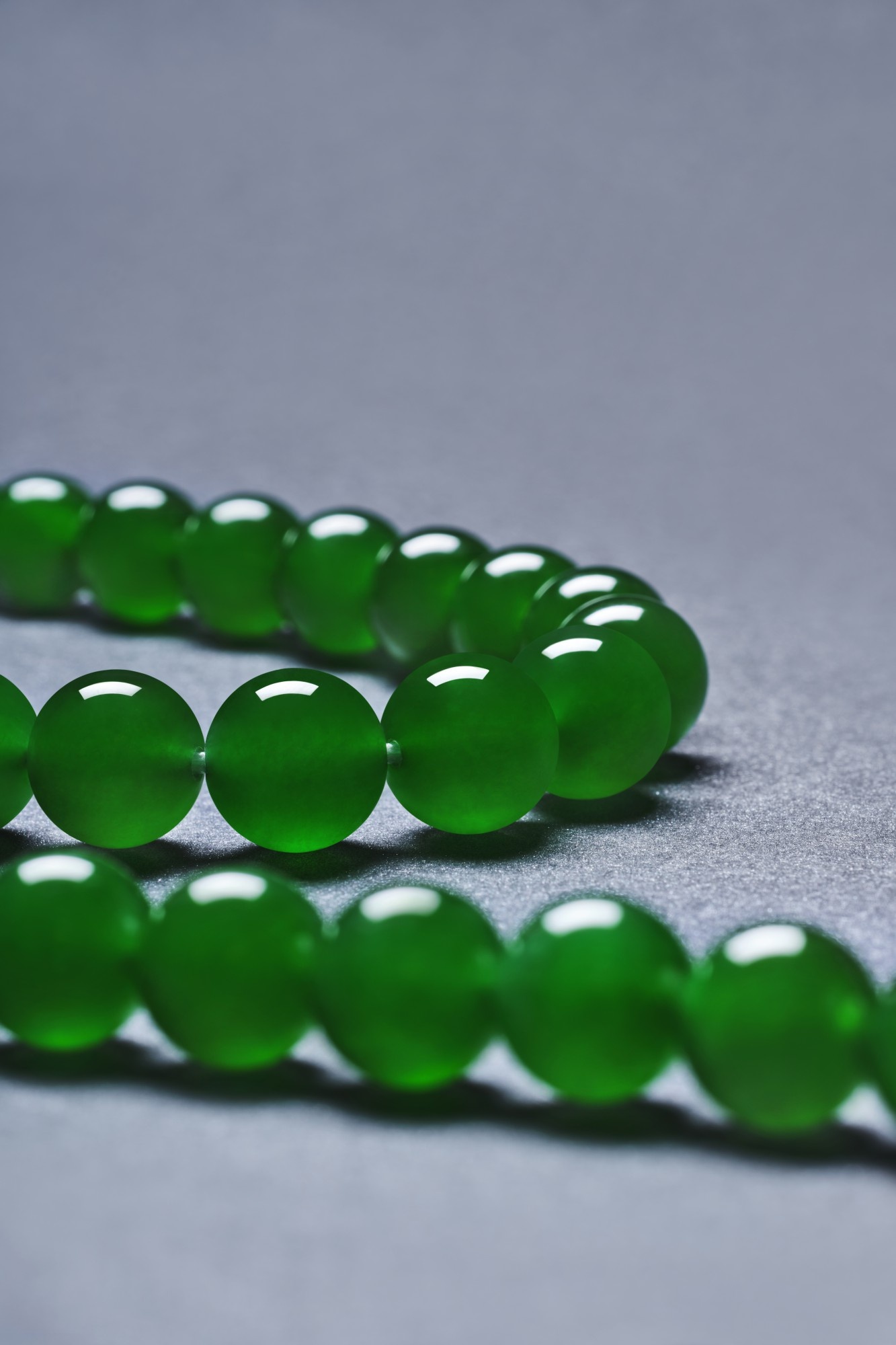 Jadeite Jewelry, Collector's Guide, Sotheby's, 1340x2000 HD Phone