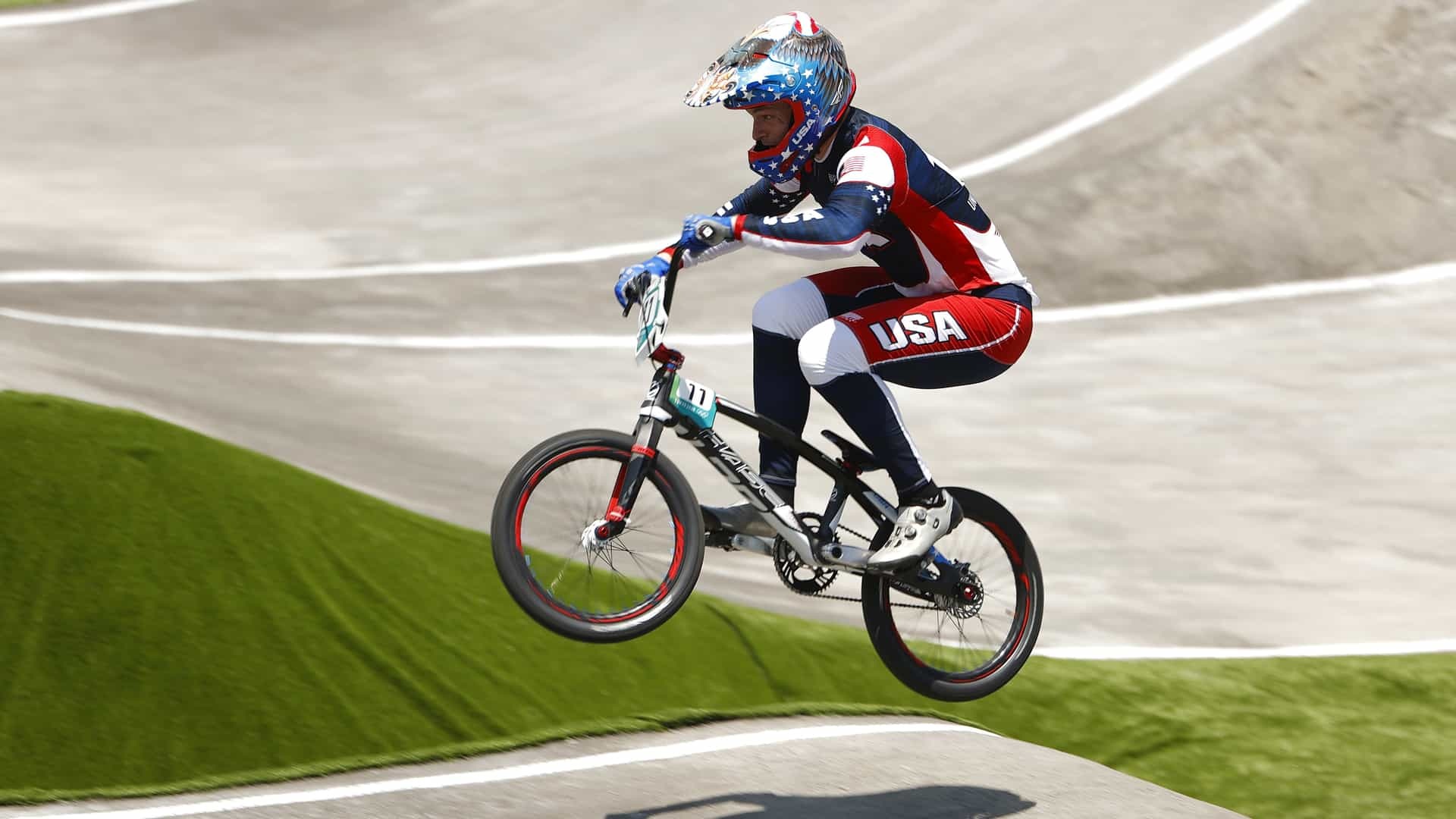 Alise Willoughby, BMX champion, 1920x1080 Full HD Desktop