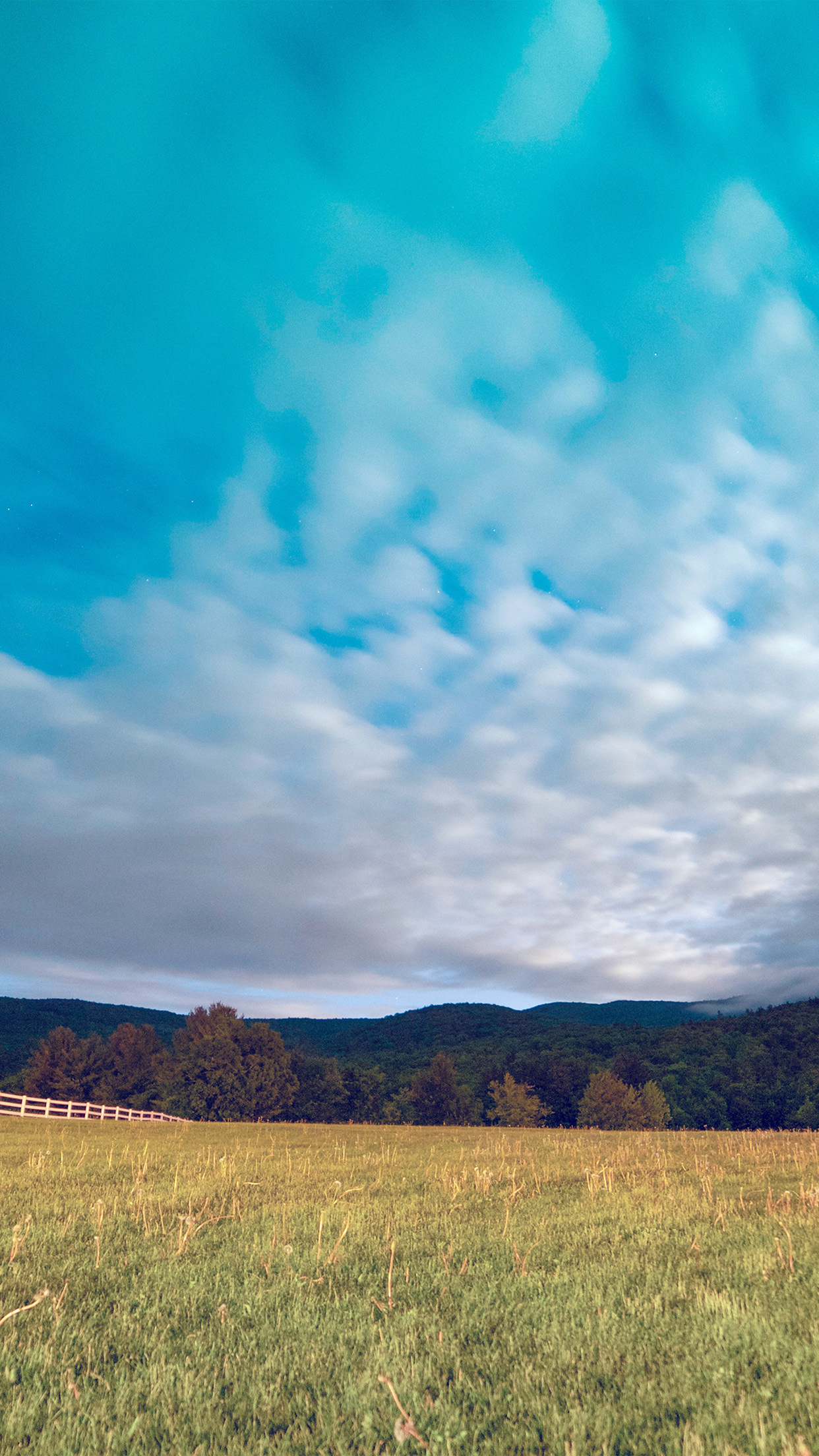 white post-and-rail fence, forested mountain ridge, blue altocumulus sky, HD Phone wallpaper