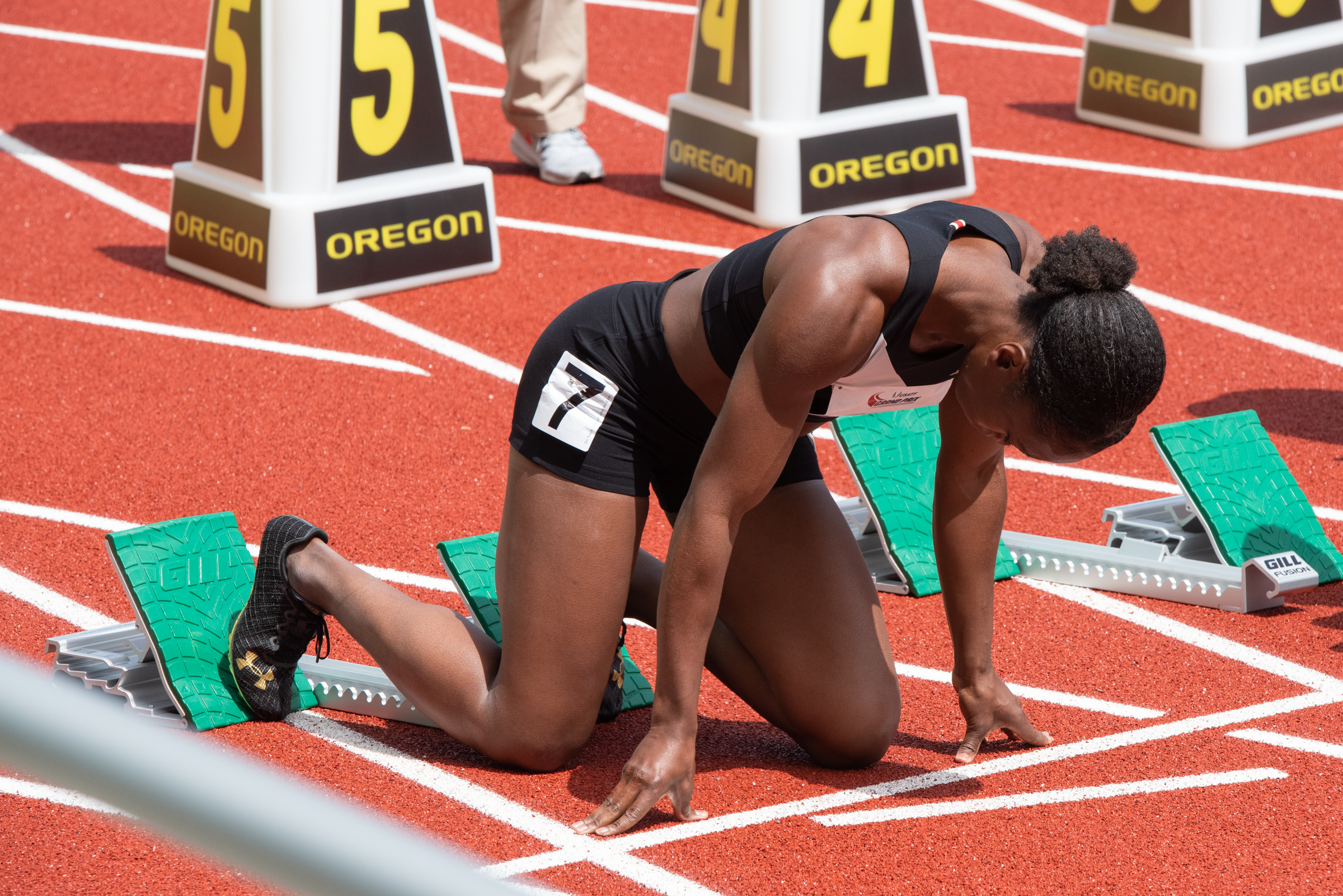 Tianna Bartoletta, Dueling disciplines, Carrie Verdon, Homeless, 2400x1610 HD Desktop