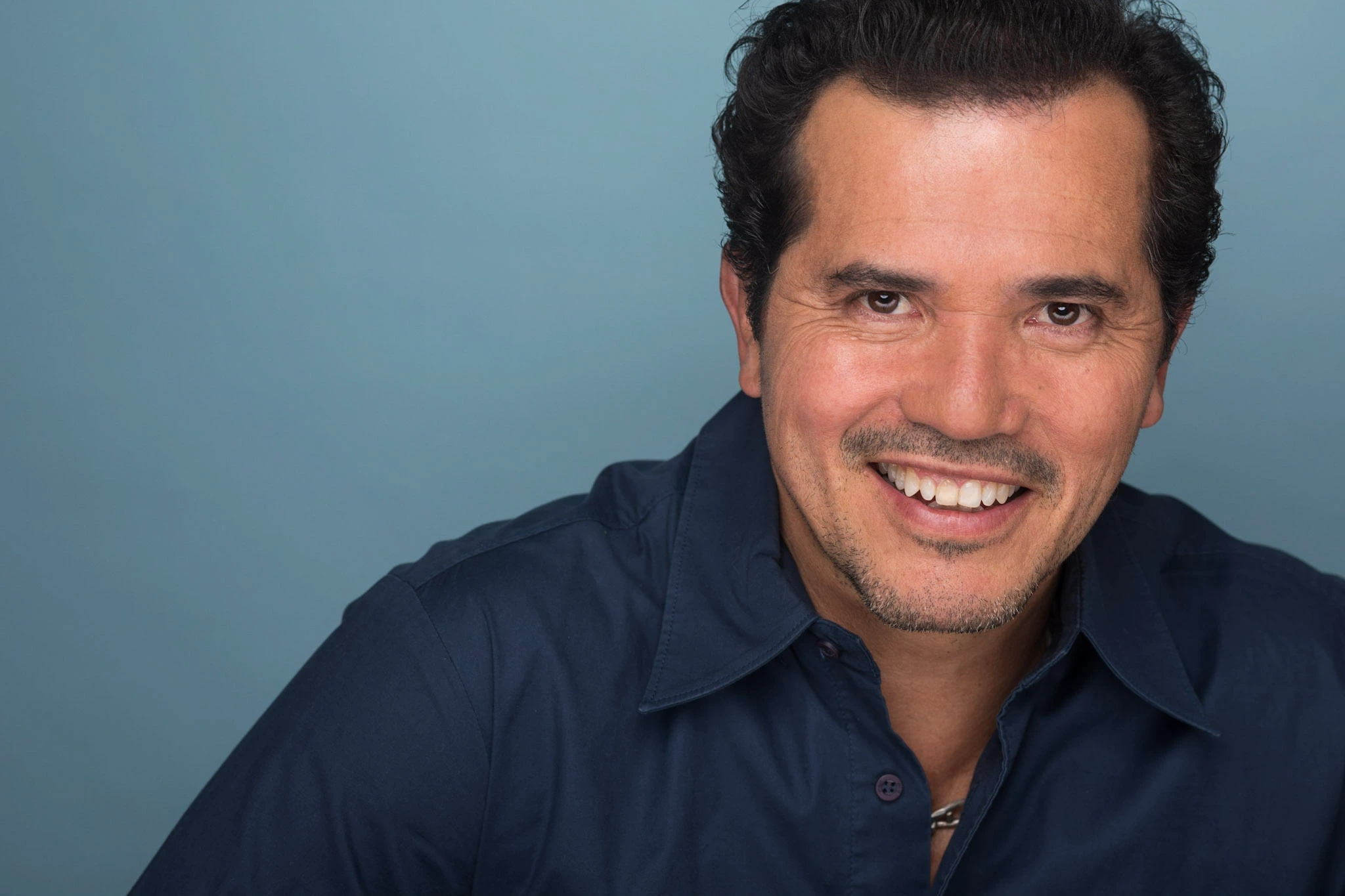 John Leguizamo, Searchlights movie, The Menu, Hollywood actor, 2050x1370 HD Desktop