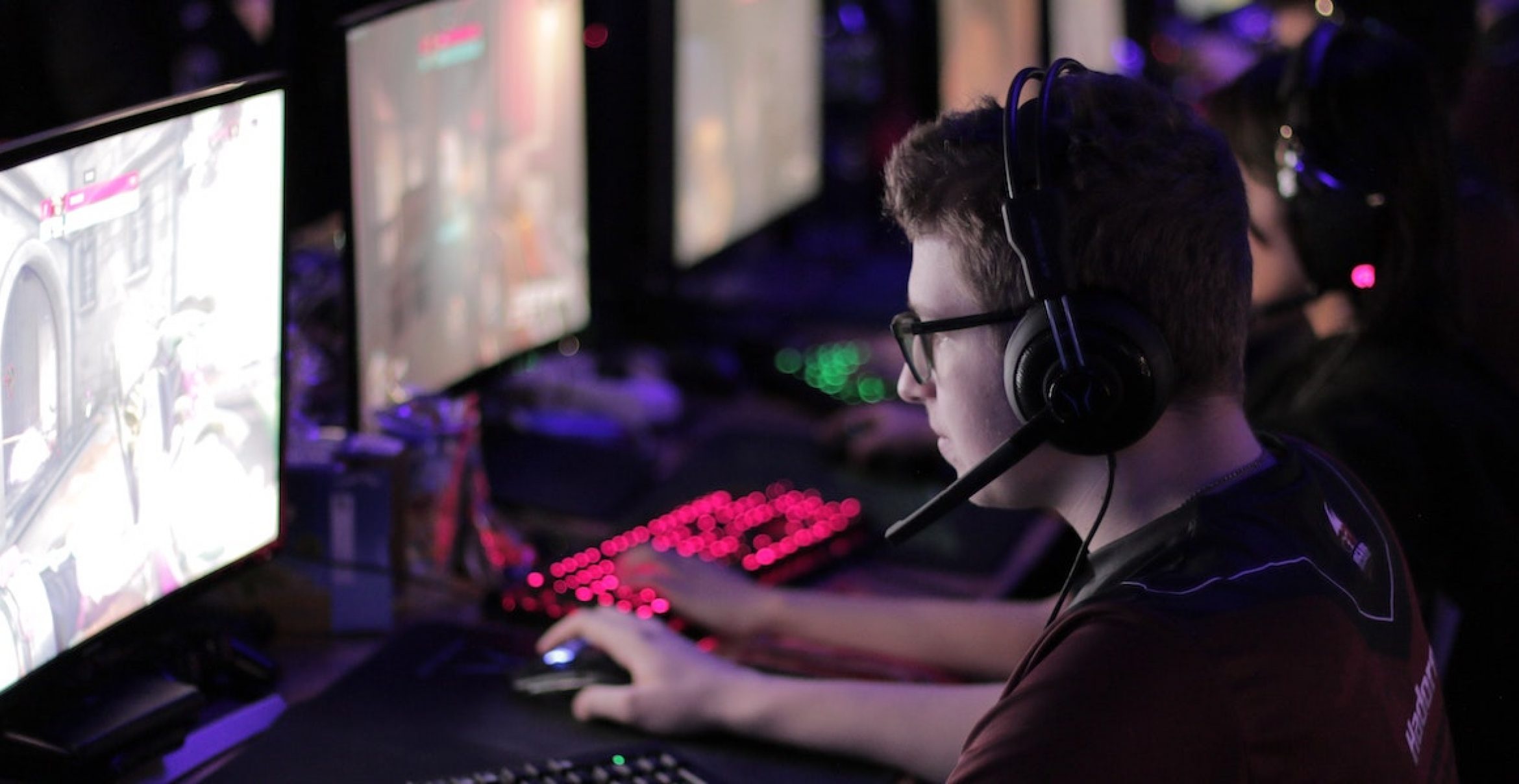 Esports target audience, Brands dream, Sports enthusiasts, Marketing opportunity, 2340x1210 HD Desktop