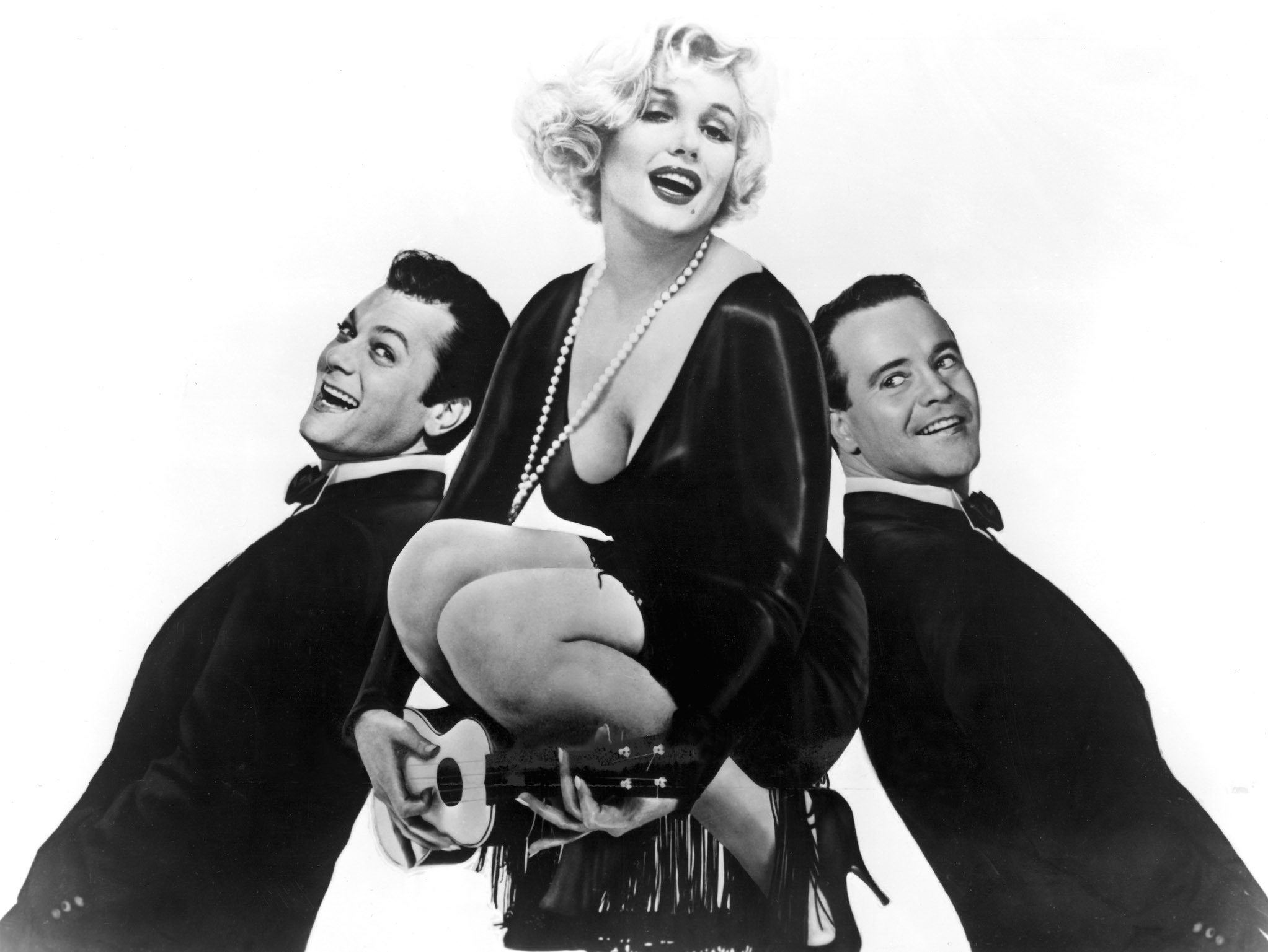 Some Like It Hot, Billy Wilder's comedy, Journal entries, Timeless humor, 2050x1540 HD Desktop