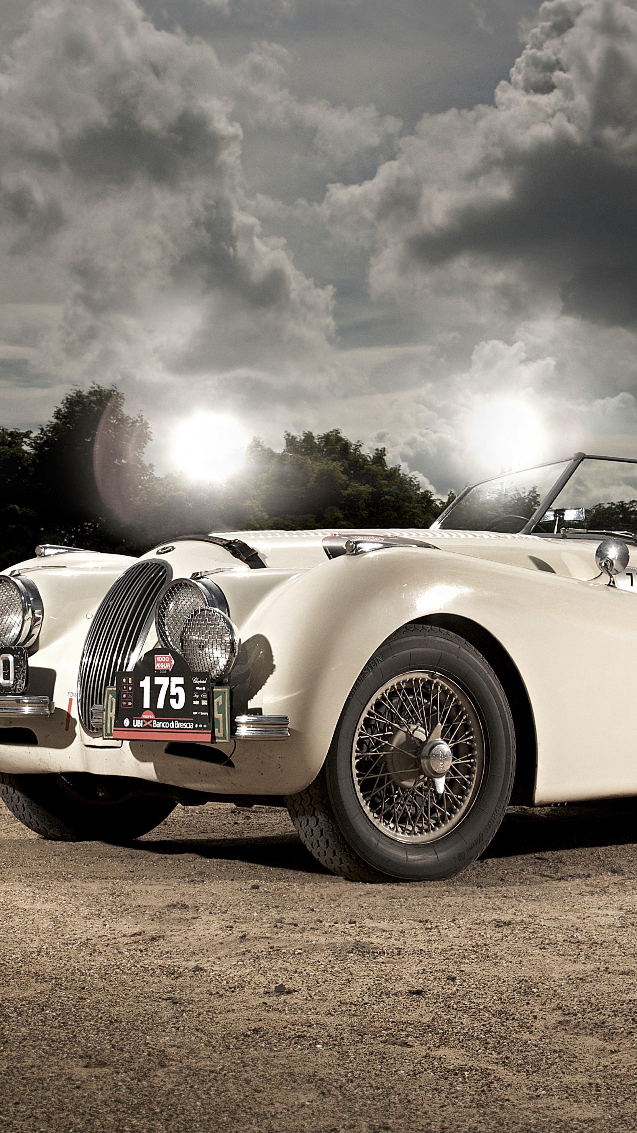 Jaguar XK120, Retro Sports Car, 2160x3840 4K Phone