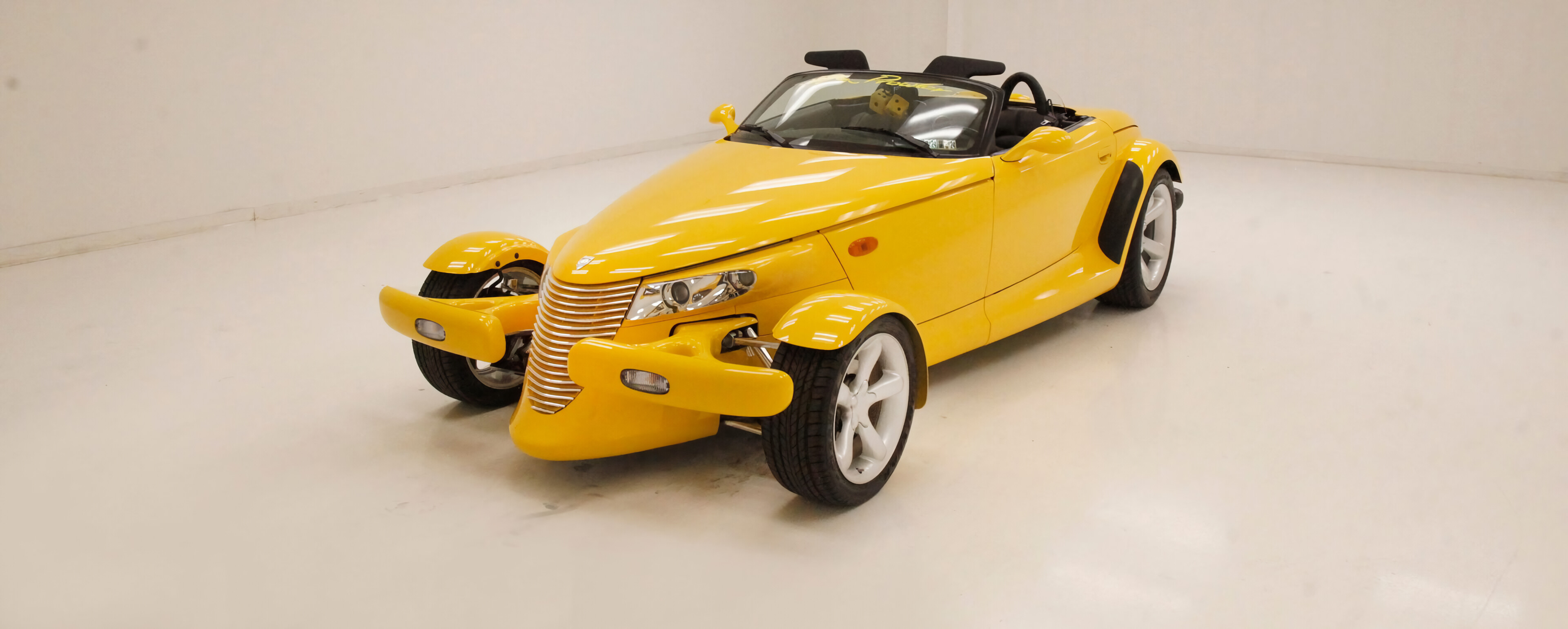 2002 Model, Plymouth Prowler Wallpaper, 3840x1540 Dual Screen Desktop