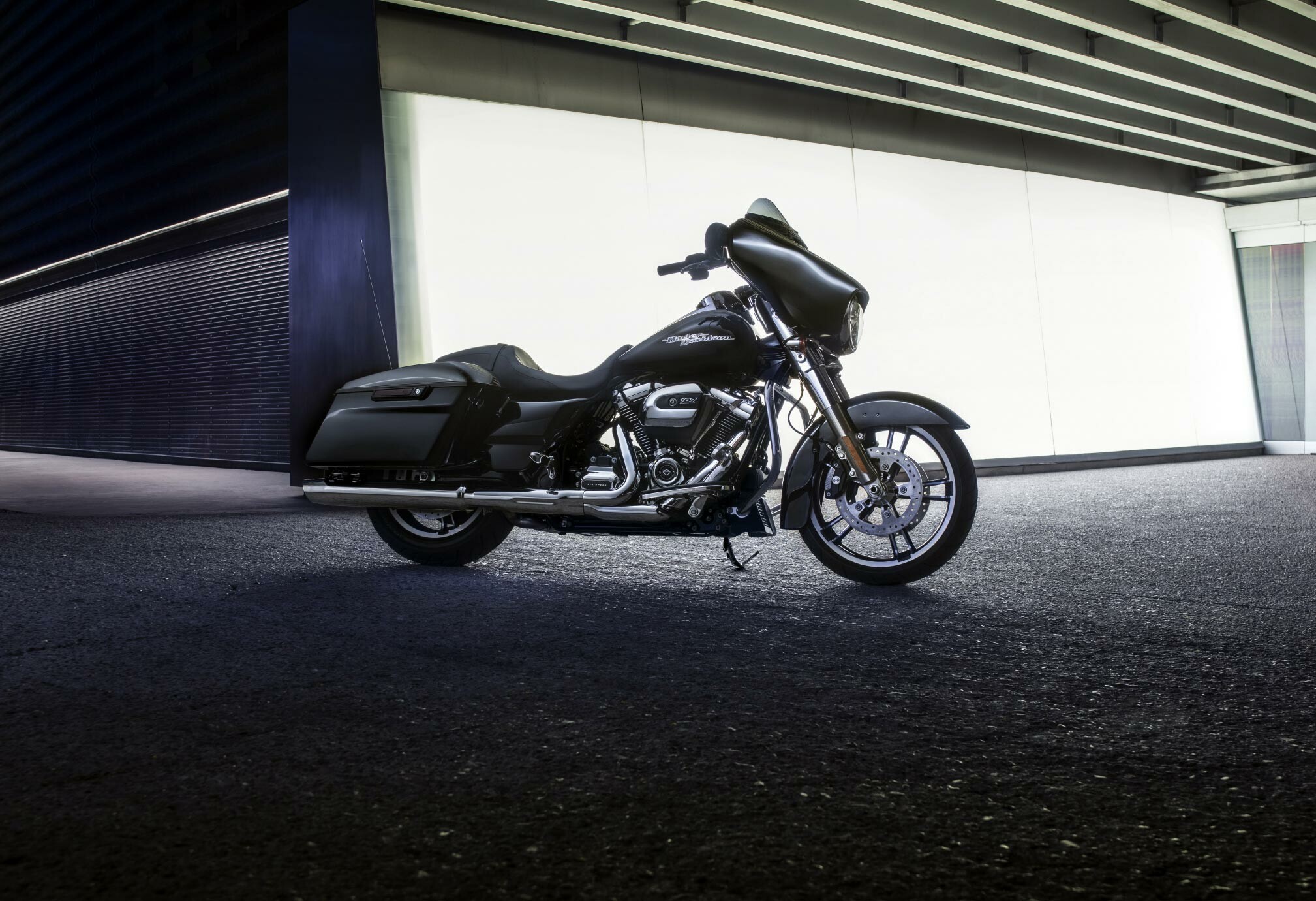 Harley-Davidson Street Glide, Striking wallpapers, Customized beauty, Road dominance, 2020x1380 HD Desktop