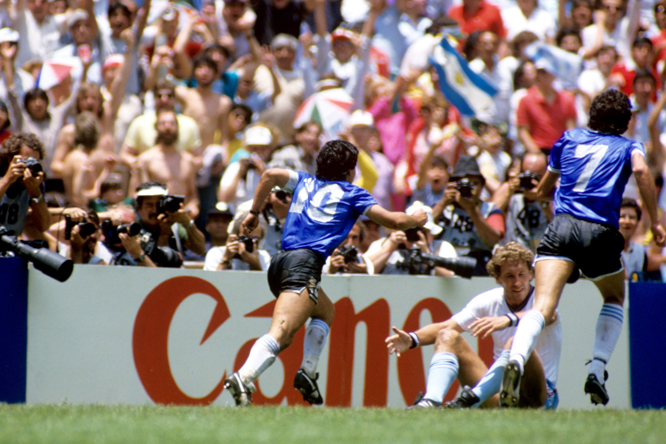 Diego Maradona, Statistical decoding, Numbers behind legend, Football icon, 2560x1710 HD Desktop