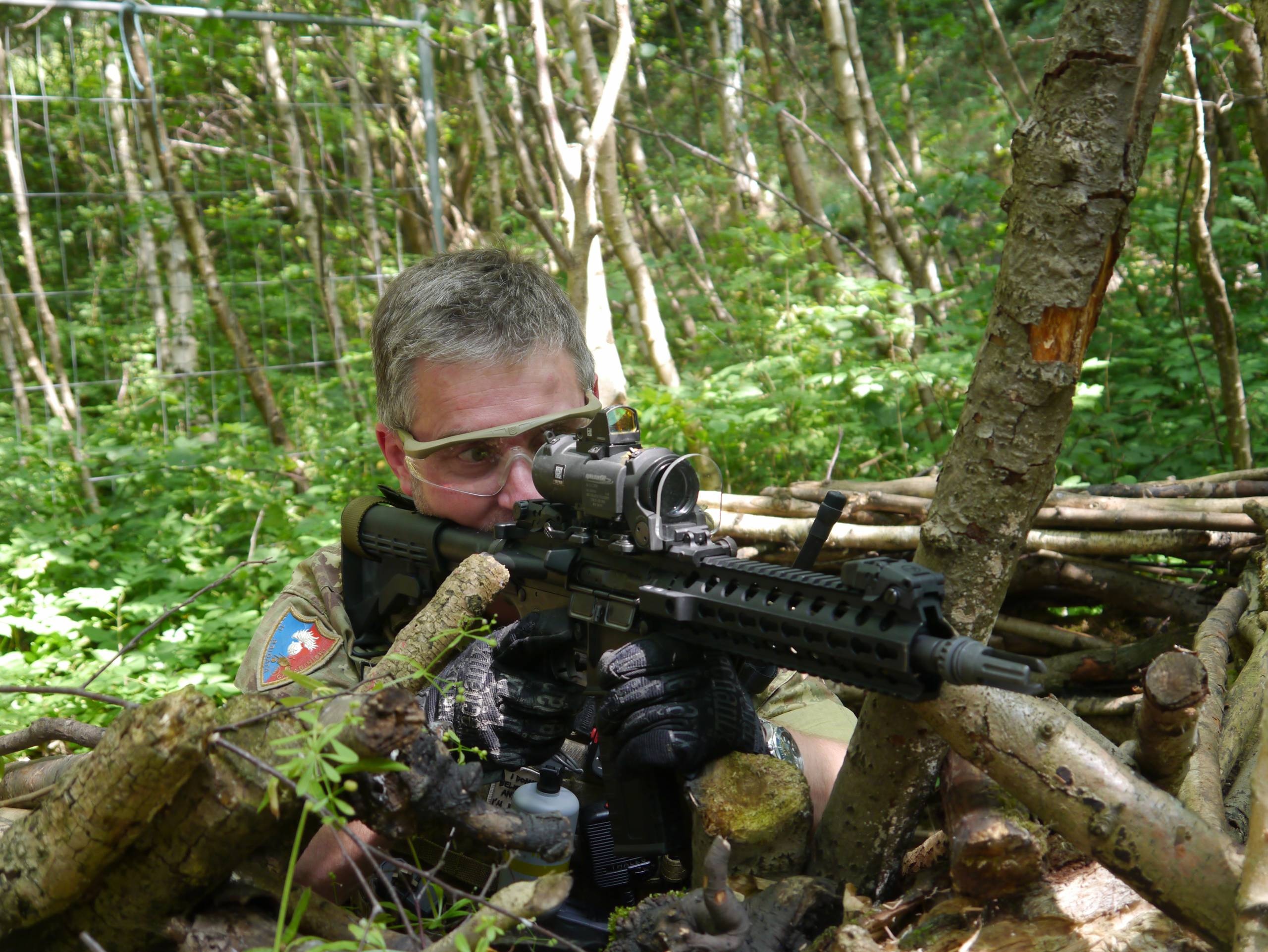 Airsoft Game, Beginners guide, Top 5 tips, Urban airsoft, 2560x1930 HD Desktop