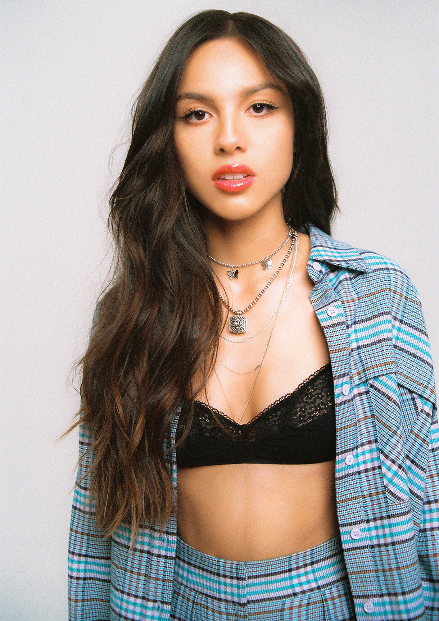 Olivia Rodrigo, Talented artist, Captivating wallpaper, 1420x2000 HD Phone