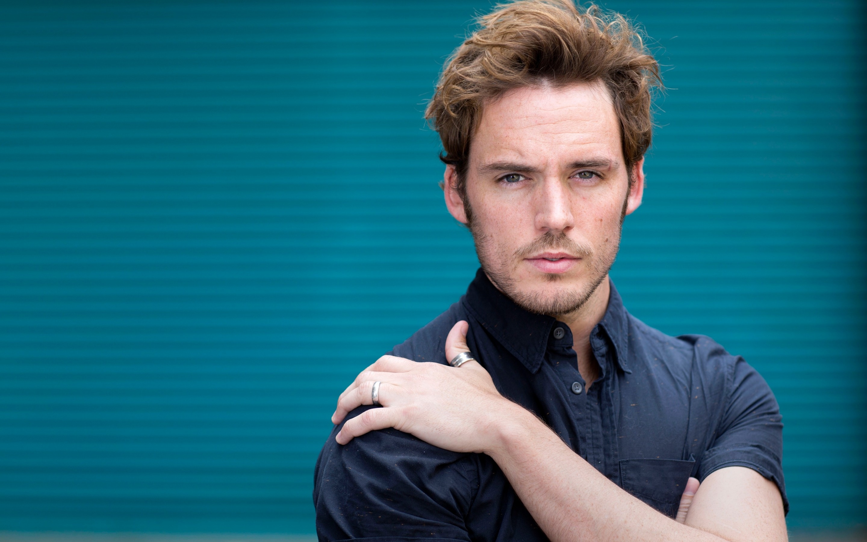 Sam Claflin, English actor, Portrait, Blue shirt, 2880x1800 HD Desktop