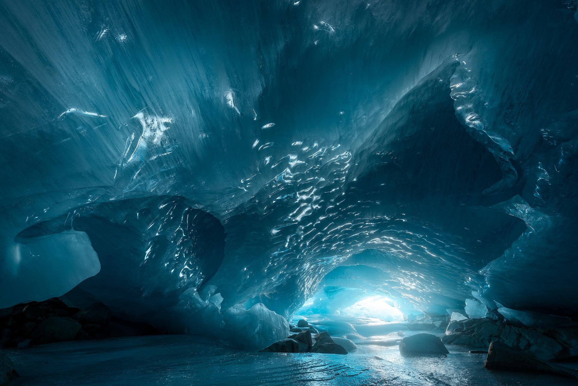 Coast Mountains, Ice Cave Wallpaper, 1920x1290 HD Desktop