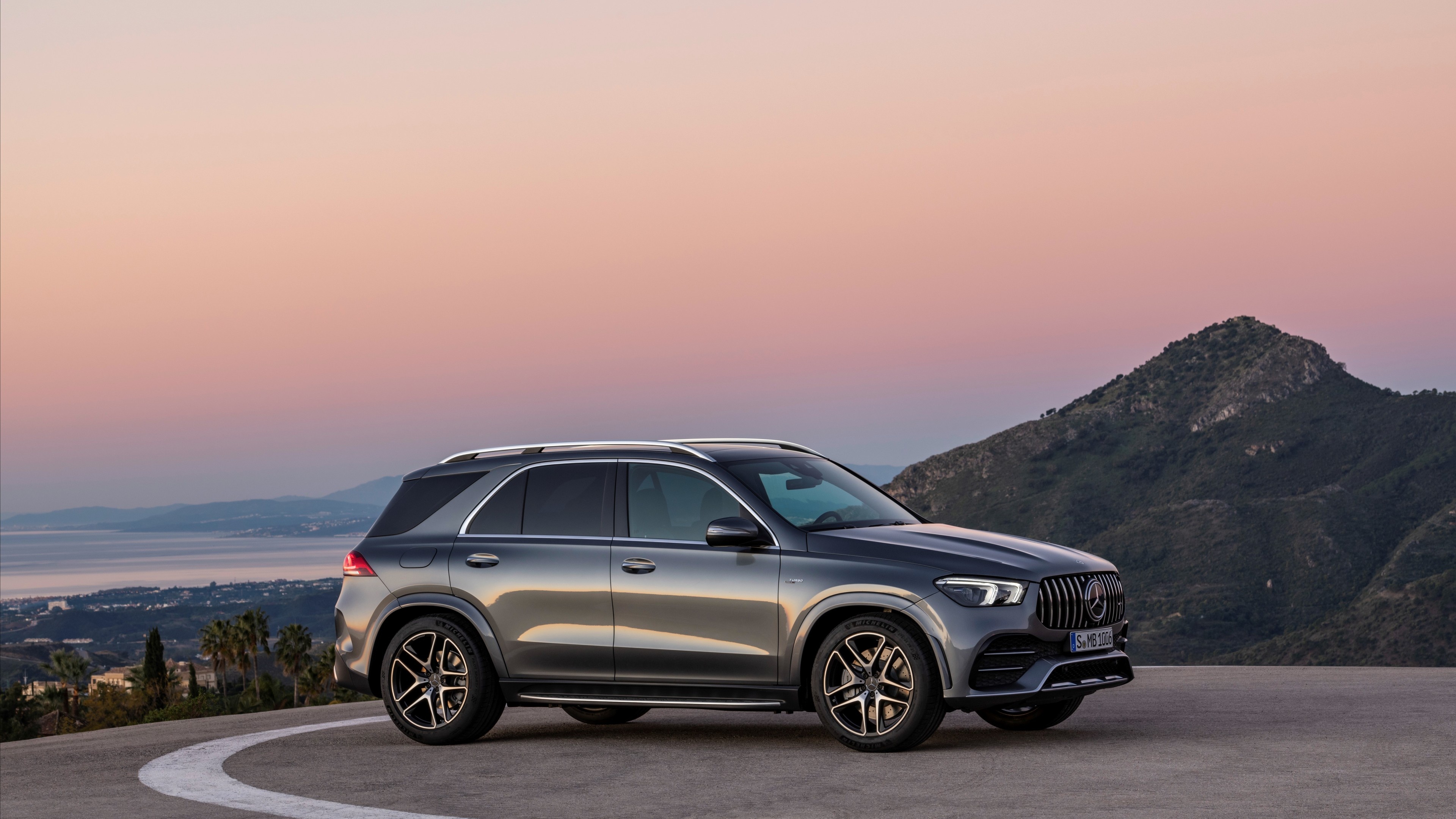 Mercedes-Benz GLE, Luxurious SUV, Geneva Motor Show, Cars & bikes, 3840x2160 4K Desktop