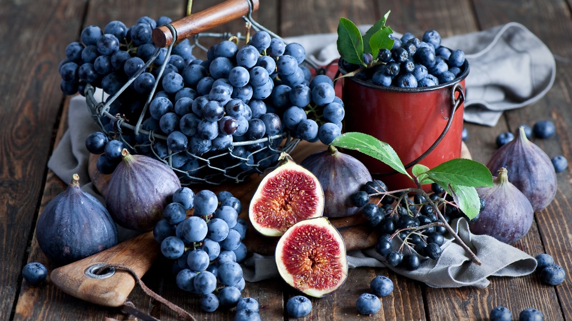 Fig, Grapes, Blueberries, Tantalizing fruits, Kde store, 1920x1080 Full HD Desktop