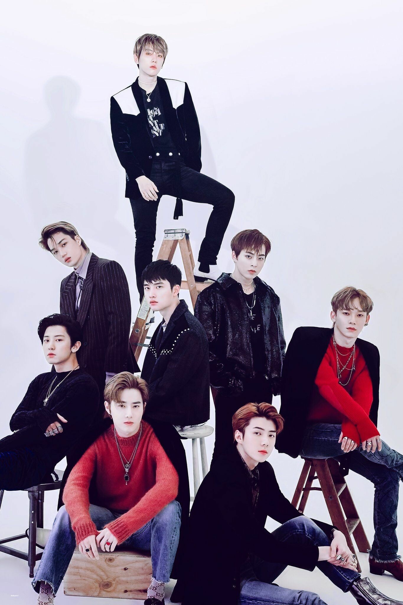 EXO Love Shot, Captivating music video, Sleek choreography, Heartthrob idols, 1370x2050 HD Phone