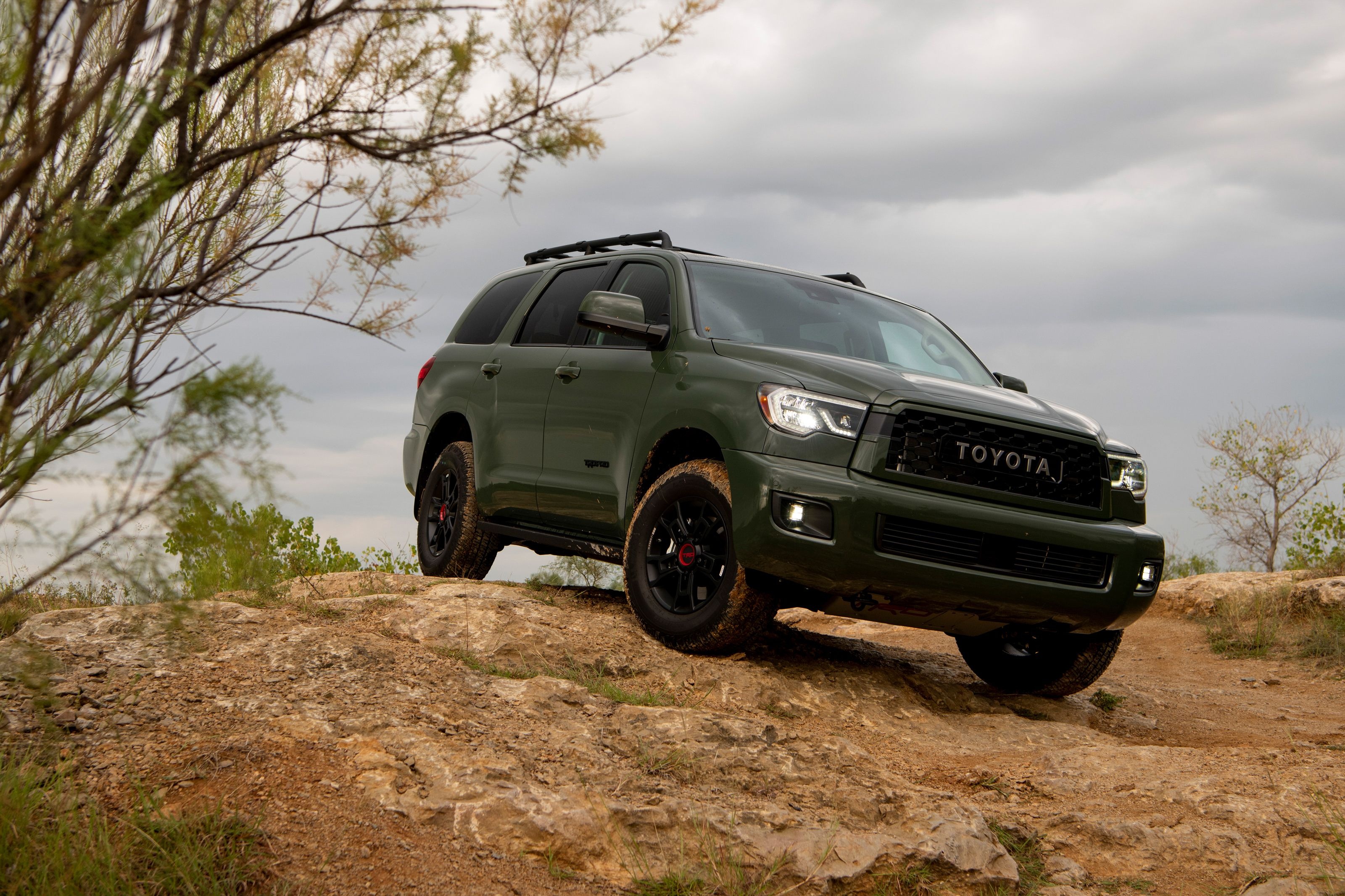 Toyota Sequoia, 2020 TRD Pro model, Trailblazing performance, Off-road, 3200x2140 HD Desktop