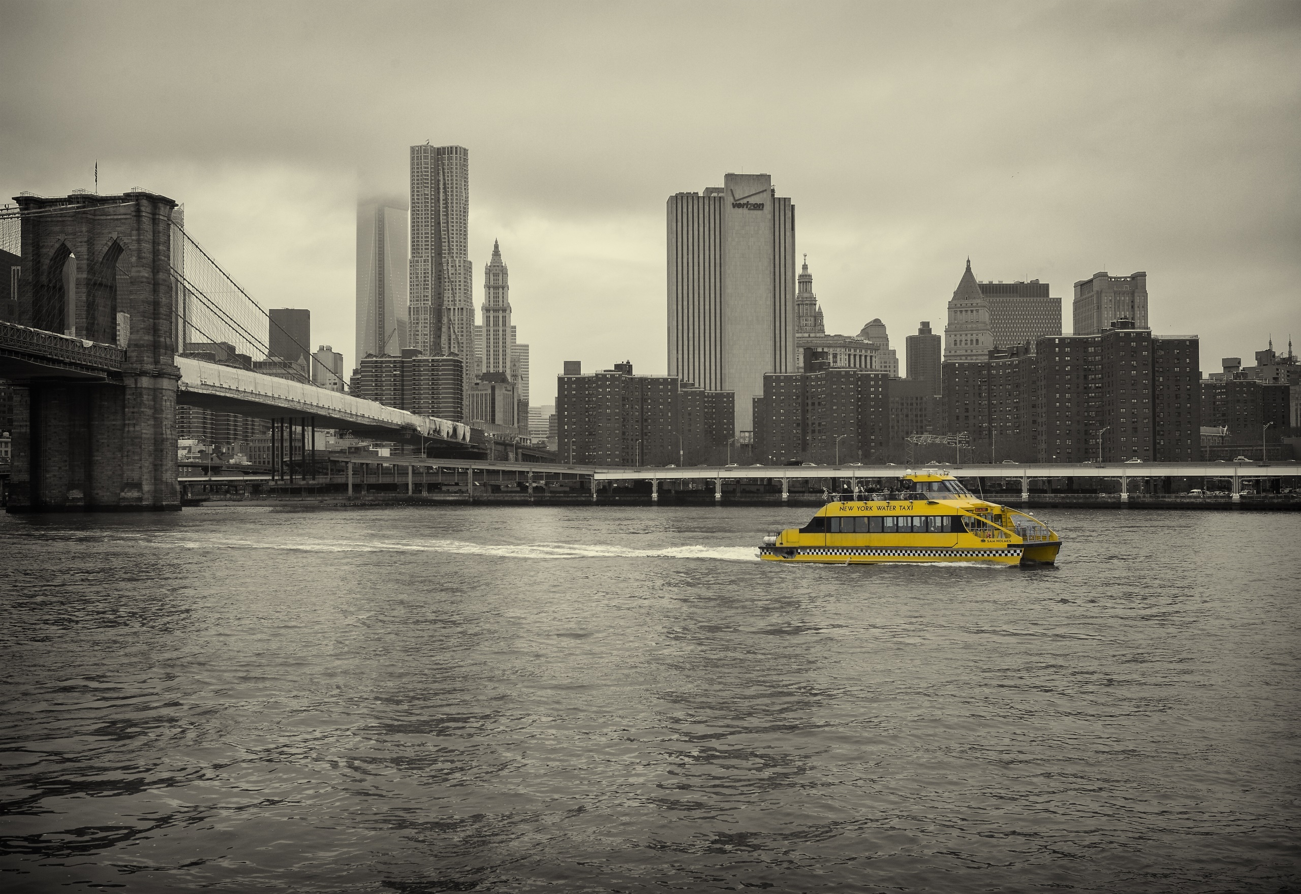 Yellow boat, New York City, USA, Brooklyn Bridge, 2560x1760 HD Desktop