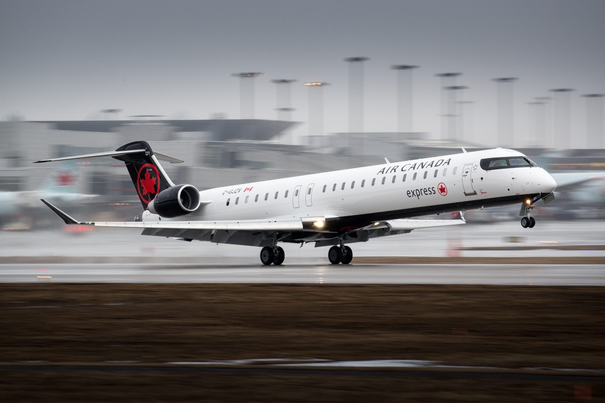 Bombardier CRJ-900, Canadair regional jet, Details and specifications, 2050x1370 HD Desktop