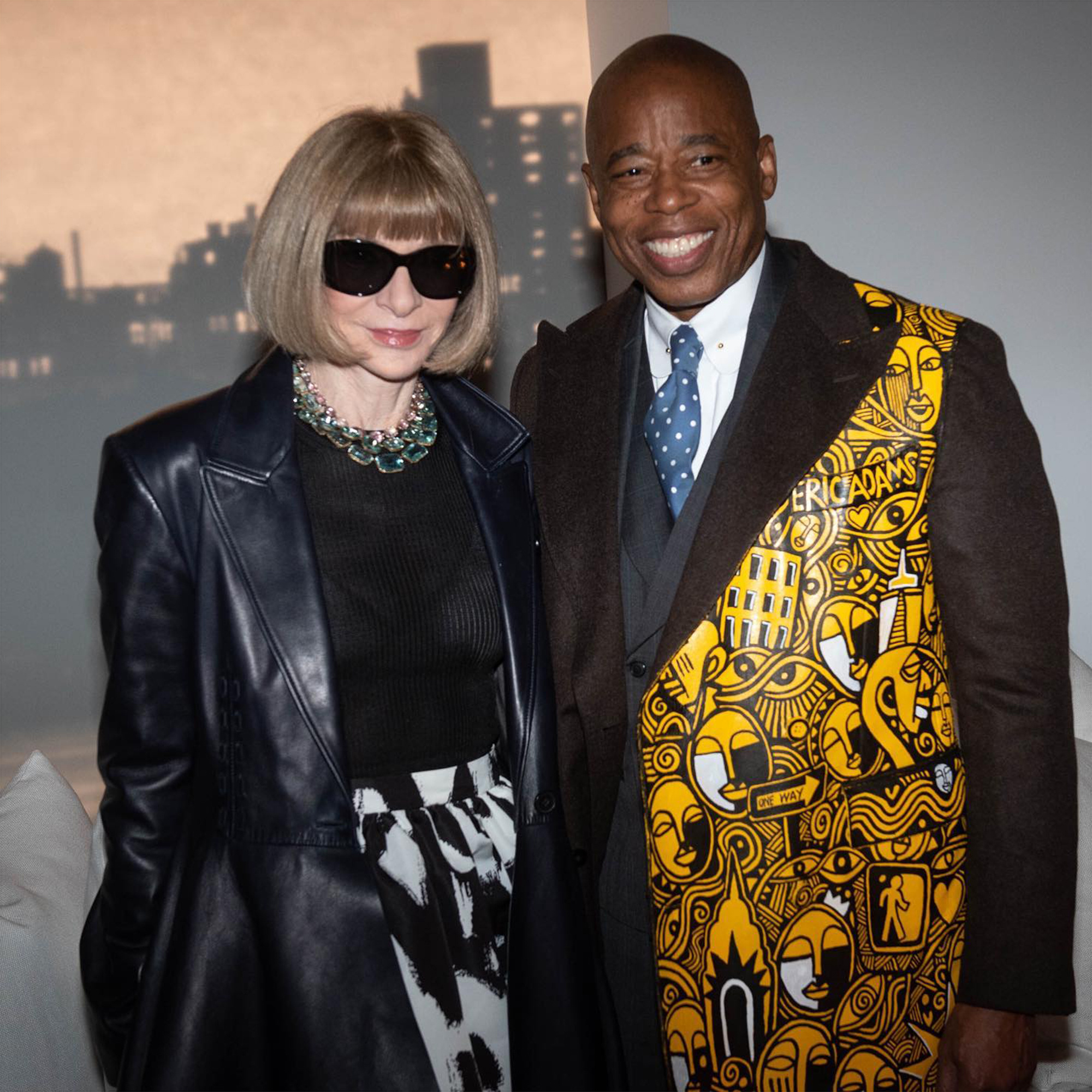 Anna Wintour, Mayor Eric Adams, Ralph Lauren NYC is Back event, Celebrity gig magazine, 2000x2000 HD Phone