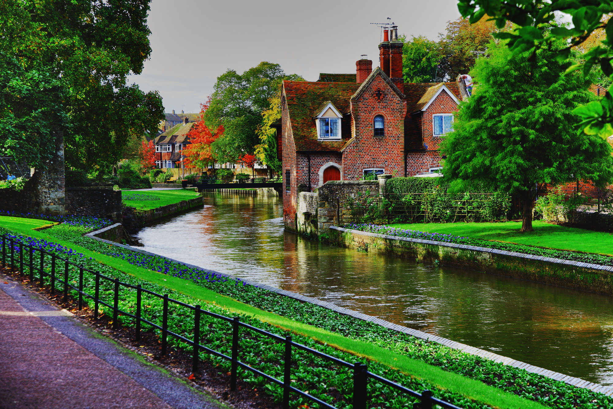 Canterbury, England, 3-minute travel guide, Quick insights, 2000x1340 HD Desktop