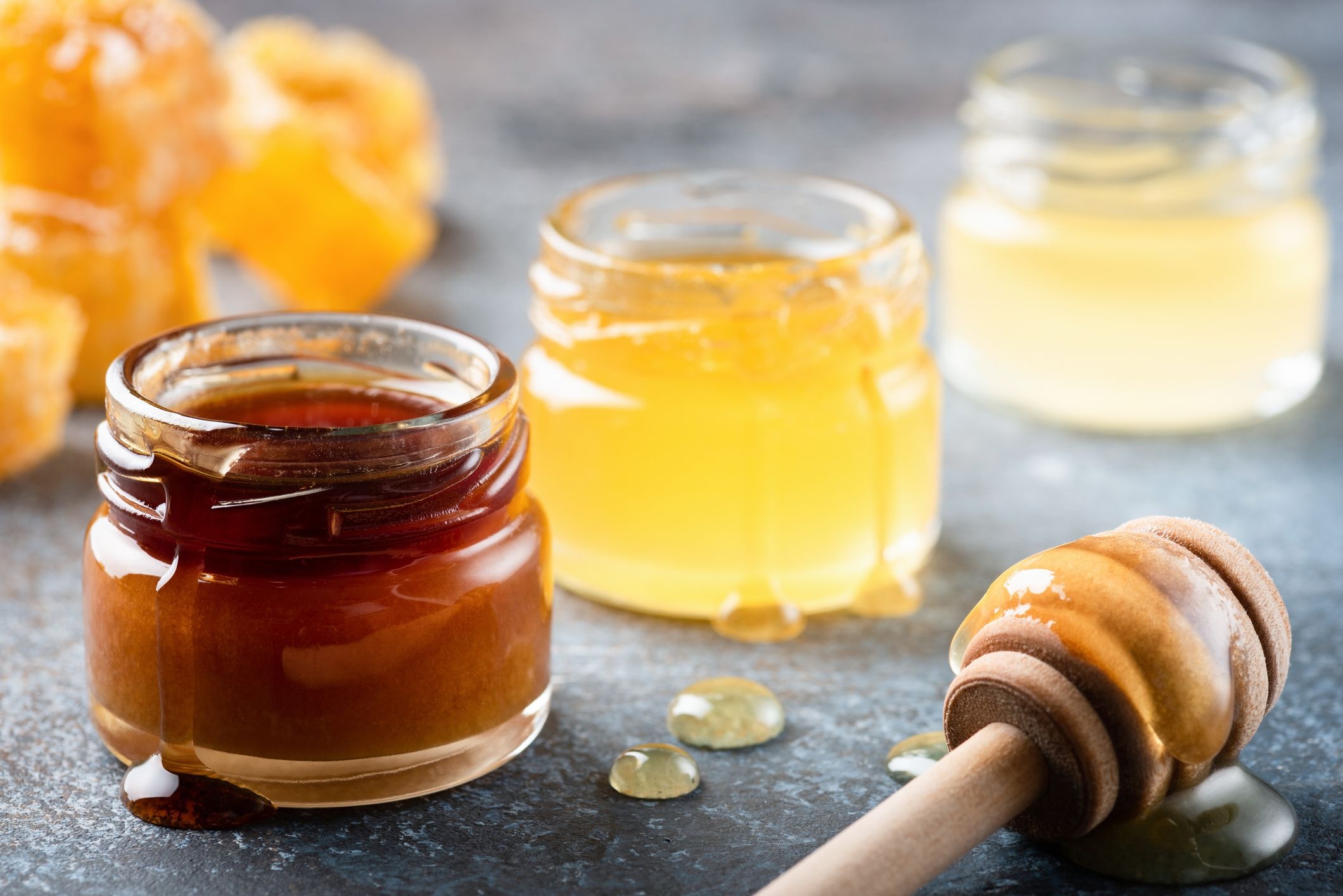 Fueling with honey, Energy booster, Long-distance running, Natural sports nutrition, 2120x1420 HD Desktop