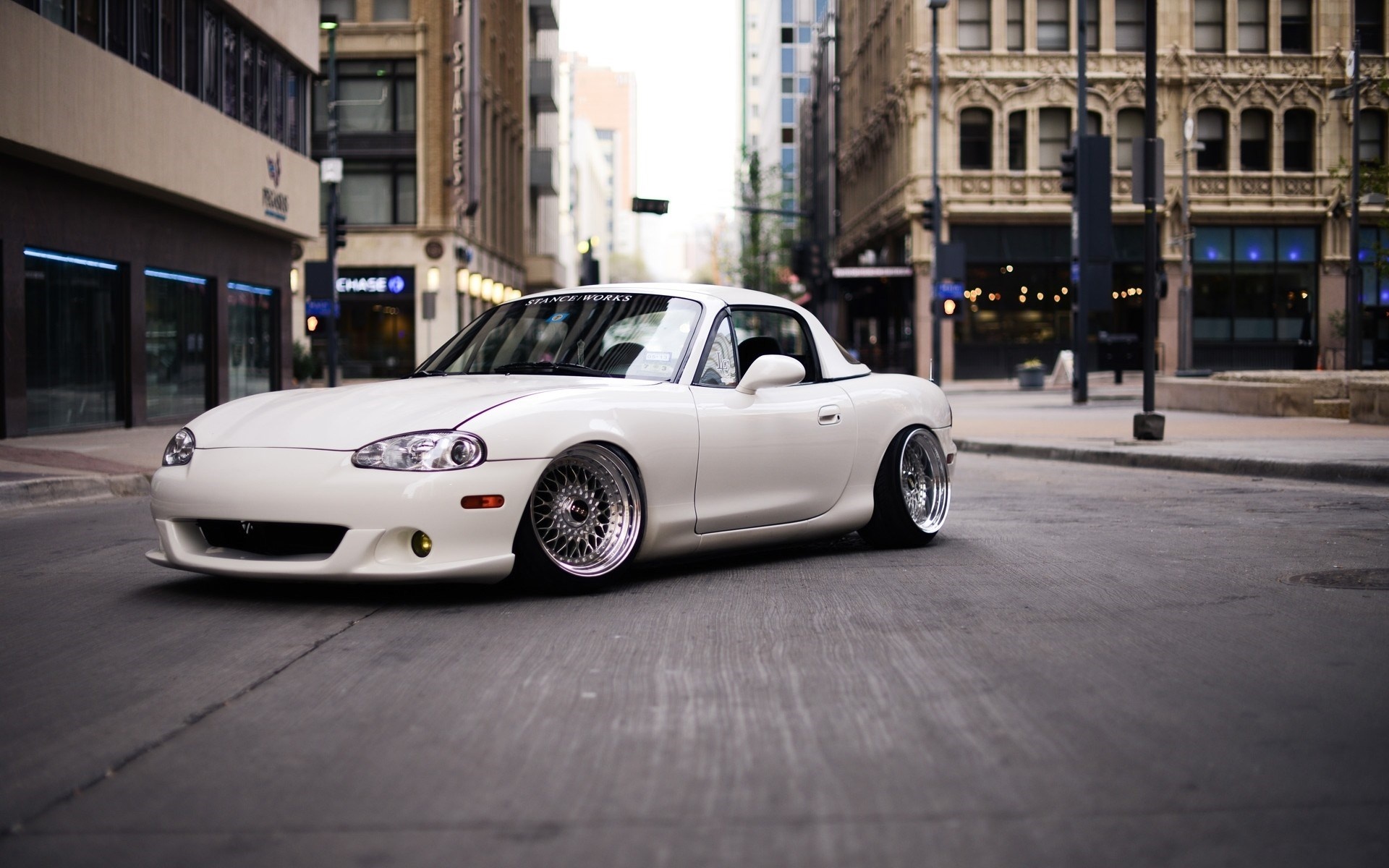 MX-5 NB in City, Mazda Miata Wallpaper, 1920x1200 HD Desktop
