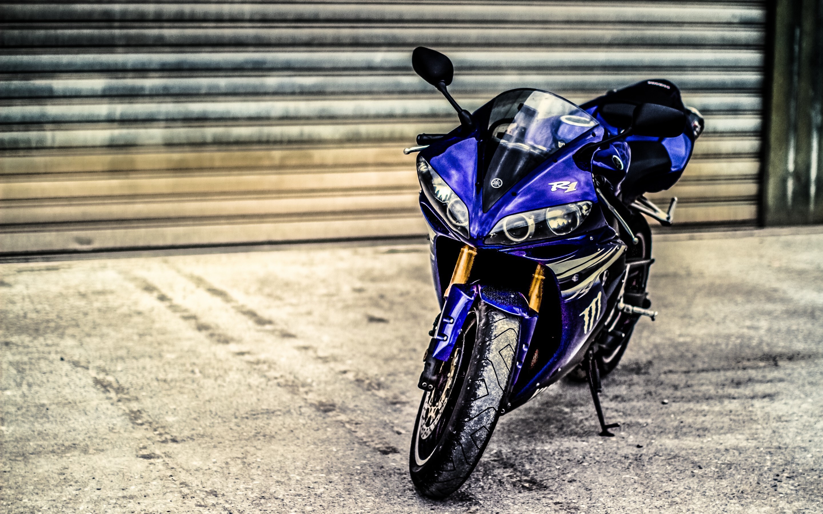 Yamaha YZF-R1, Supersport performance, Thrilling wallpaper, Stellar engineering, 2880x1800 HD Desktop