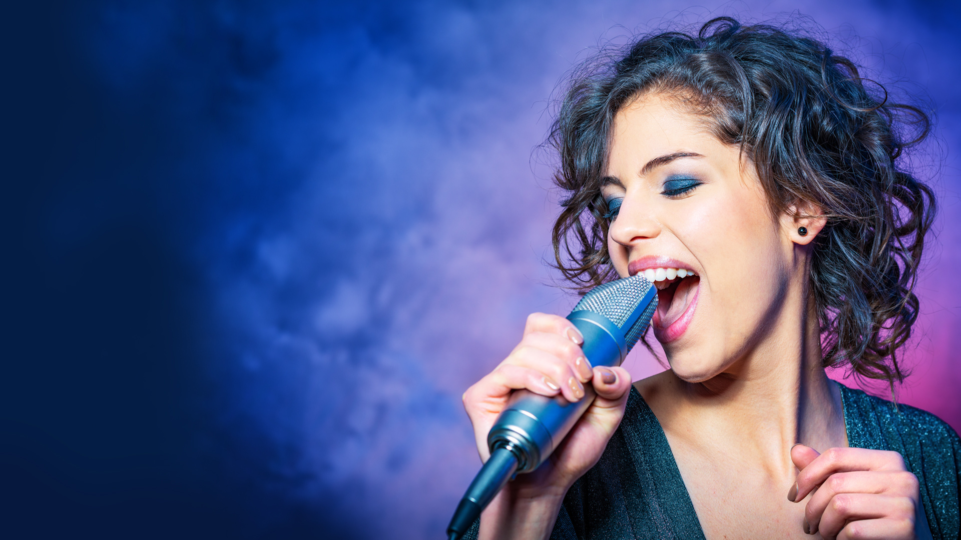Karaoke singer, Stage presence, Energetic performances, Entertaining crowds, 1920x1080 Full HD Desktop
