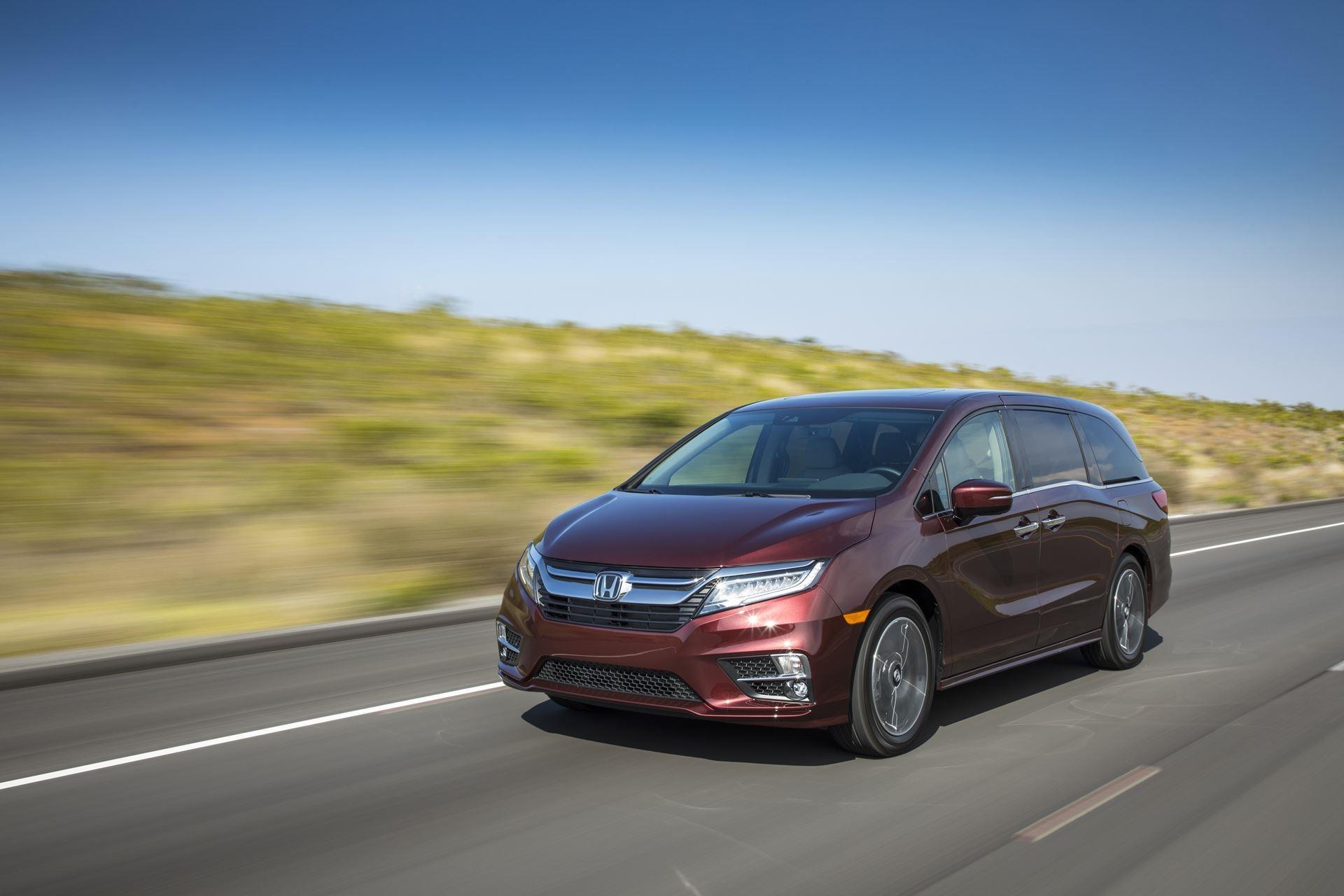 Honda Odyssey, 2019 model, HD wallpapers, Cutting-edge features, 1920x1280 HD Desktop