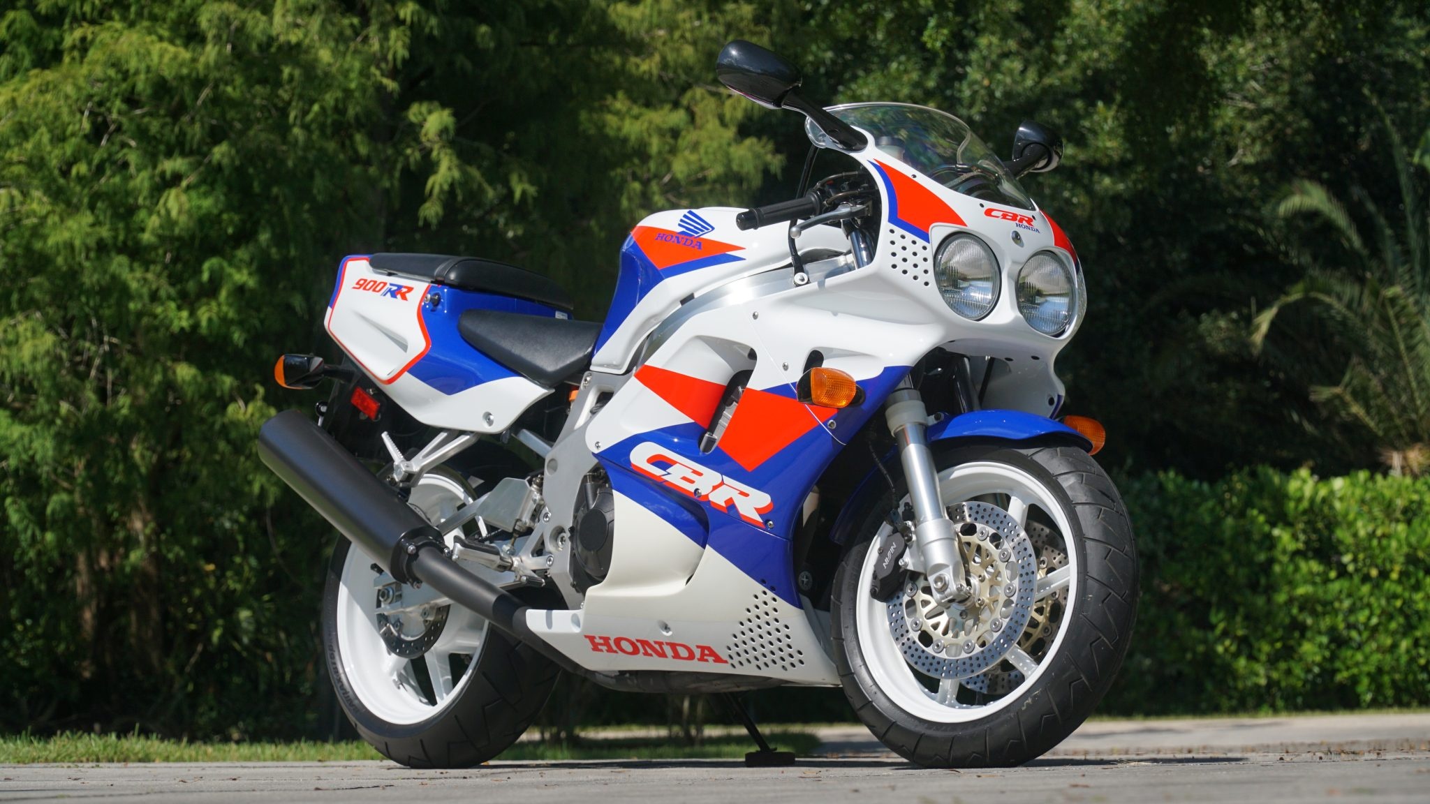 1993 Model, Honda CBR900RR Wallpaper, 2050x1160 HD Desktop