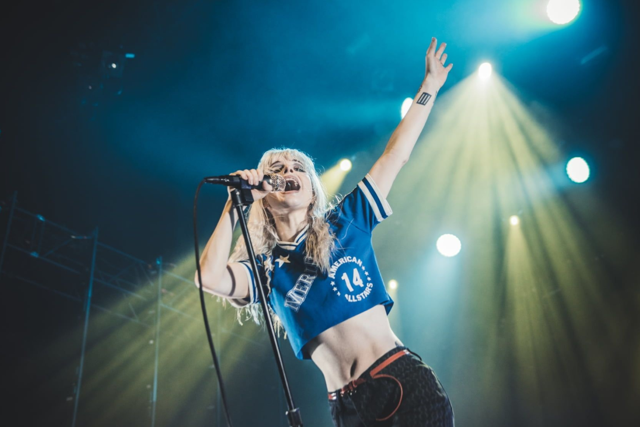 Hayley Williams, Blonde concerts, Music artist, 2050x1370 HD Desktop