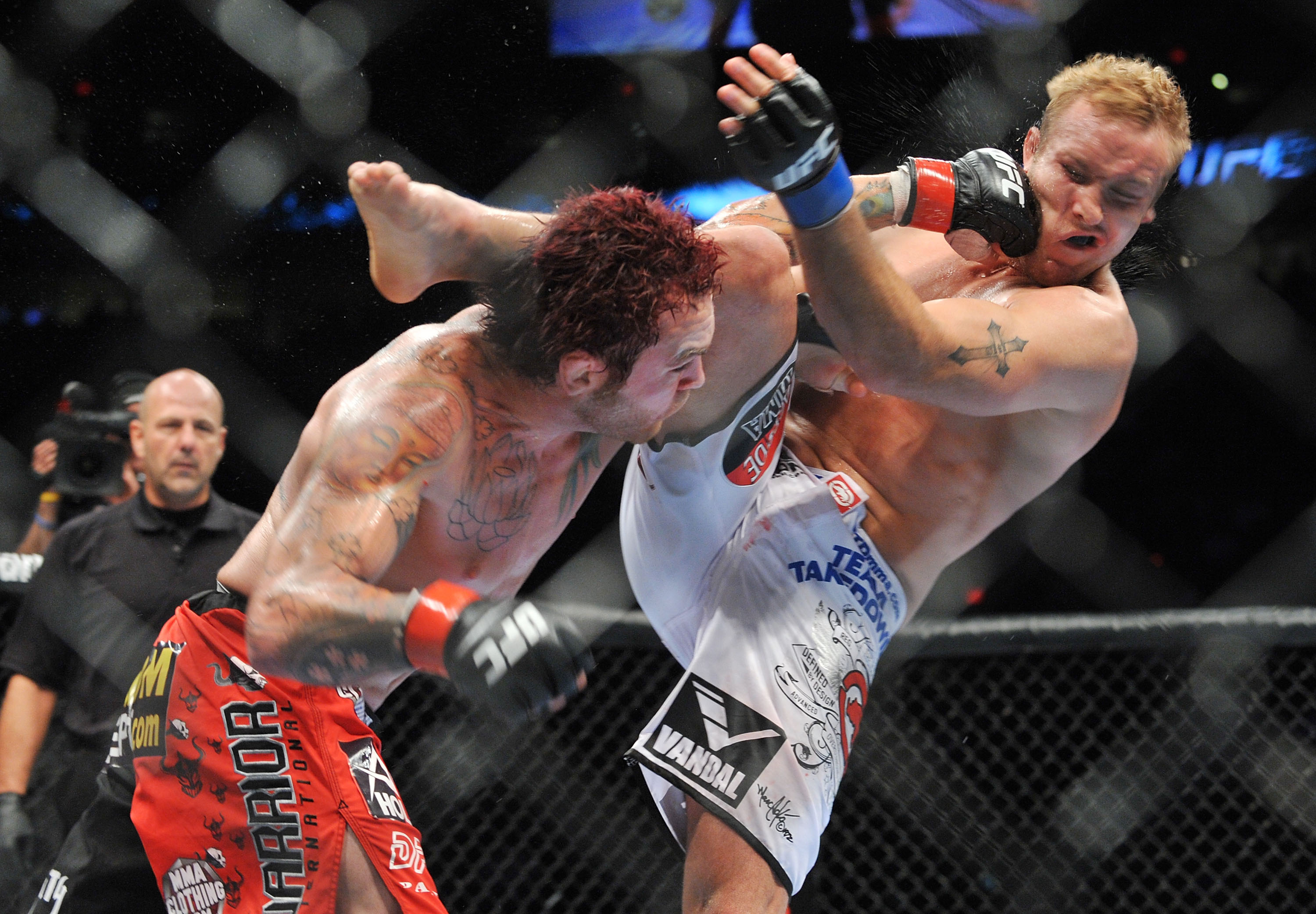 Chris Leben vs Jake Rosholt, Mixed Martial Arts Wallpaper, 3000x2090 HD Desktop