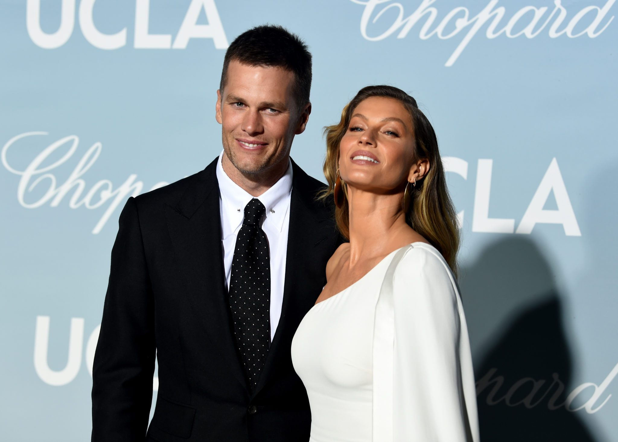Gisele Bundchen, Tom Brady's wife, New job in sports, Success in the industry, 2050x1470 HD Desktop