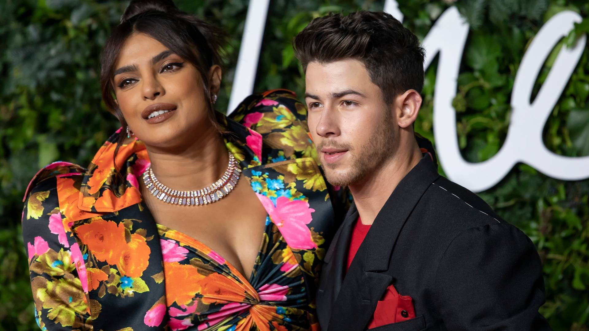 First child, Priyanka Chopra, Nick Jonas, Surrogate, 1920x1080 Full HD Desktop