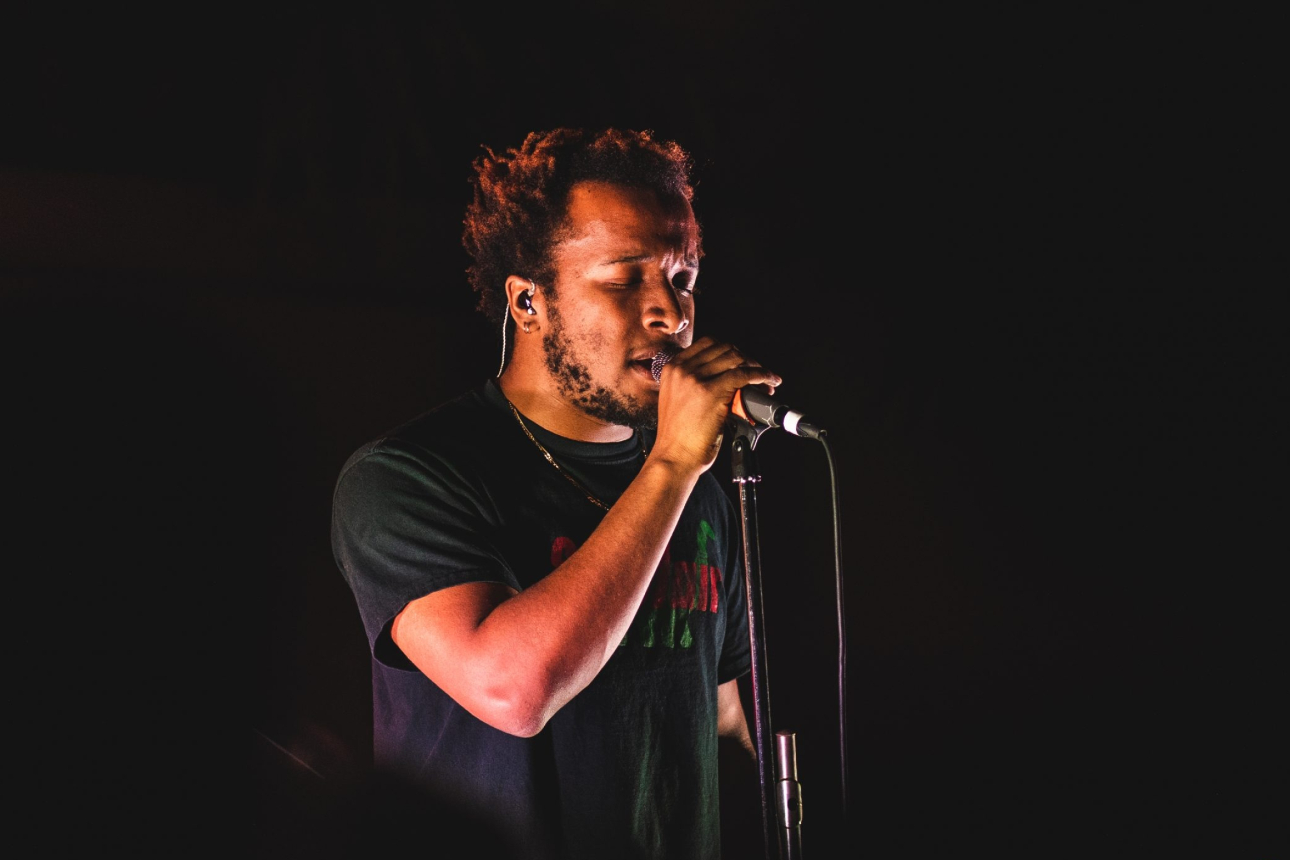 Cautious Clay, Beyond the stage, Milwaukee, Exclusive photos, 2560x1710 HD Desktop