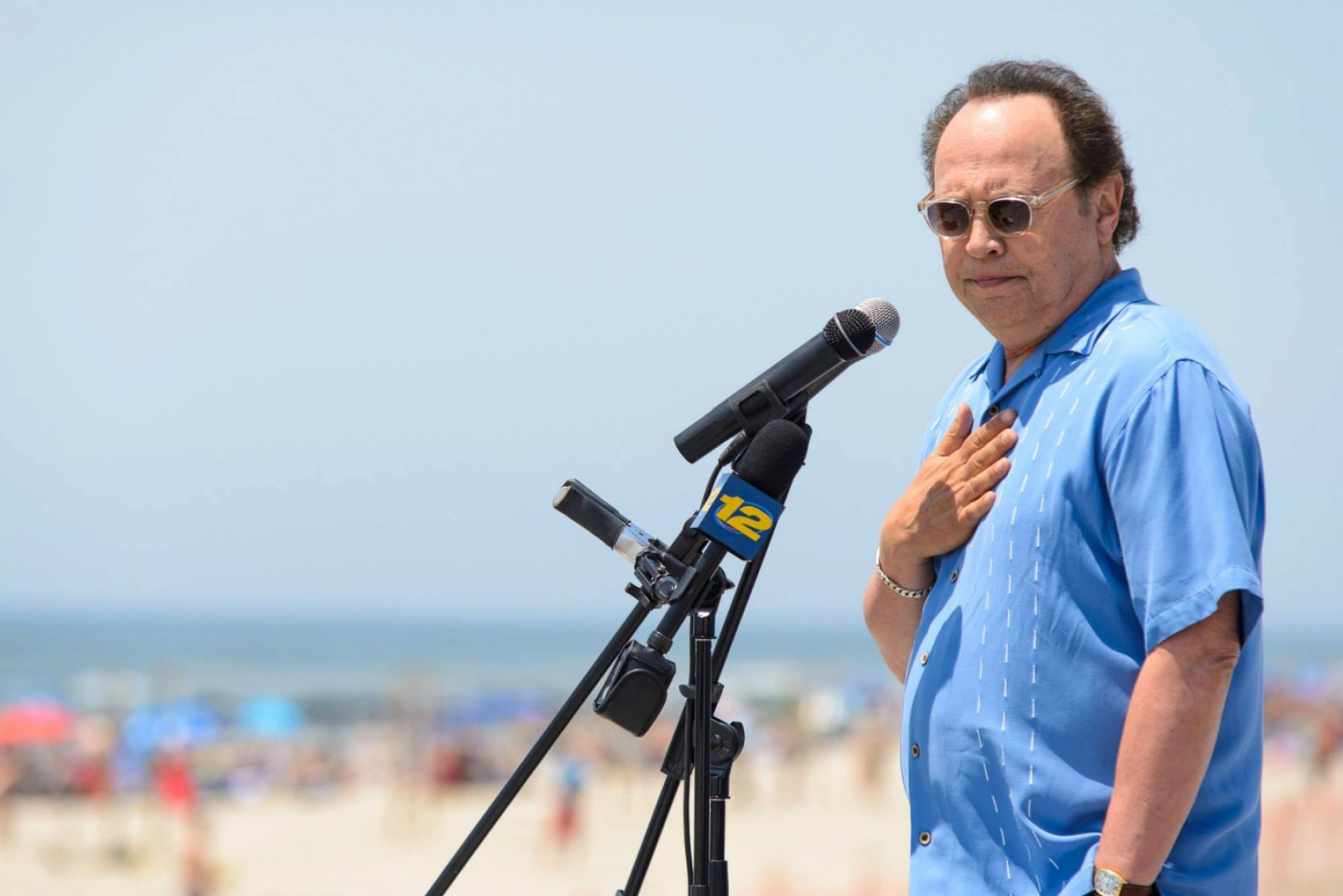 Billy Crystal, Muhammad Ali, Fundraising, Long Beach, 2050x1370 HD Desktop