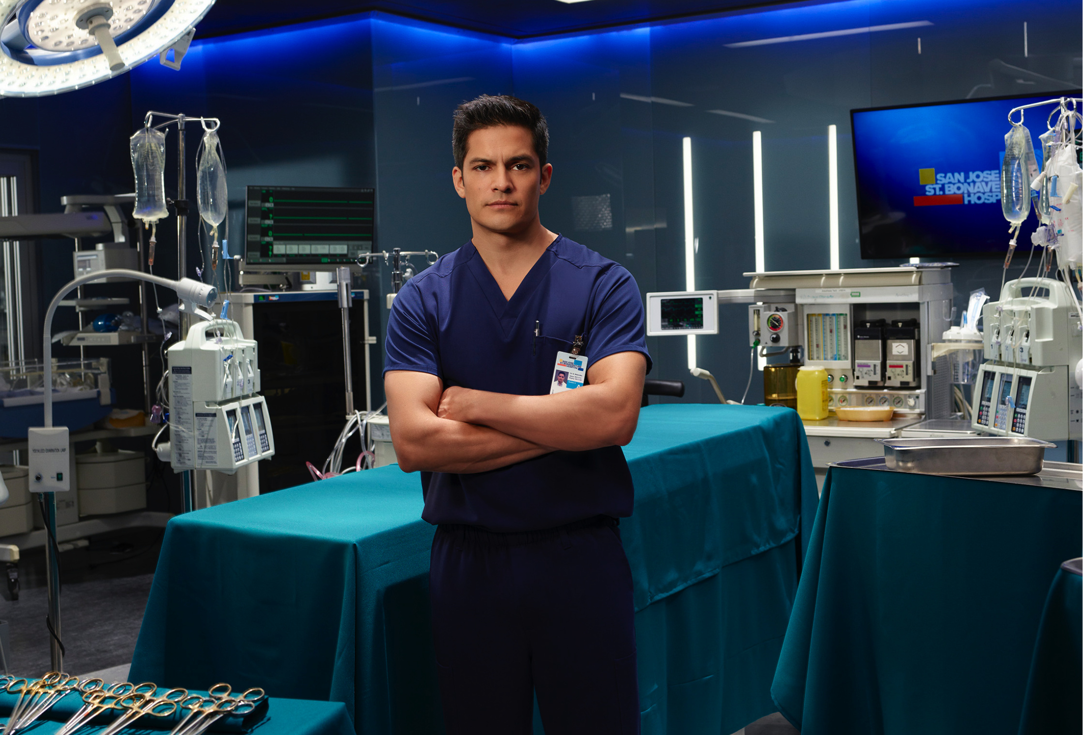 Nicholas Gonzalez, The Good Doctor, NHMC Awards, Fanfest, 2210x1500 HD Desktop