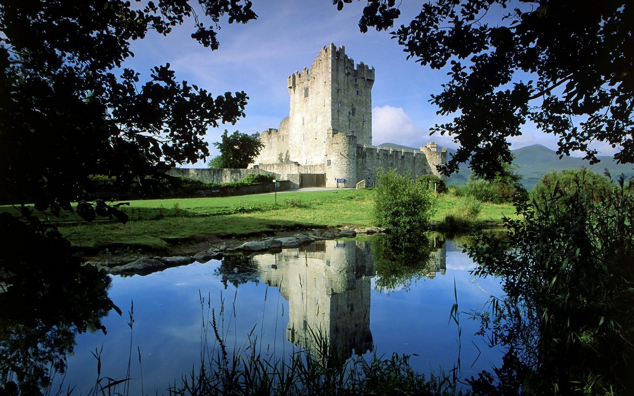 Ross Castle, Ireland Wallpaper, 2560x1600 HD Desktop