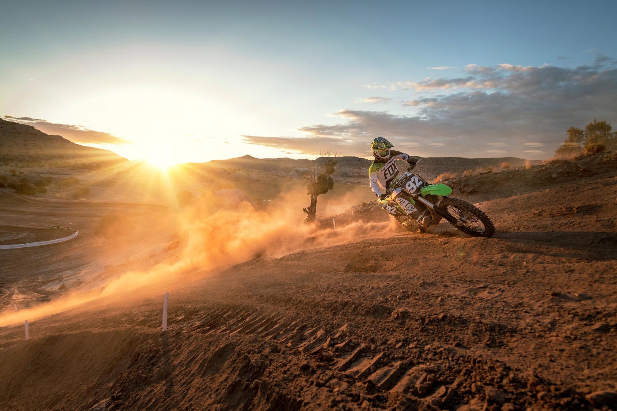 Kawasaki KX250, Ultimate motocross guide, 2019 model, Total Motorcycle, 2020x1350 HD Desktop