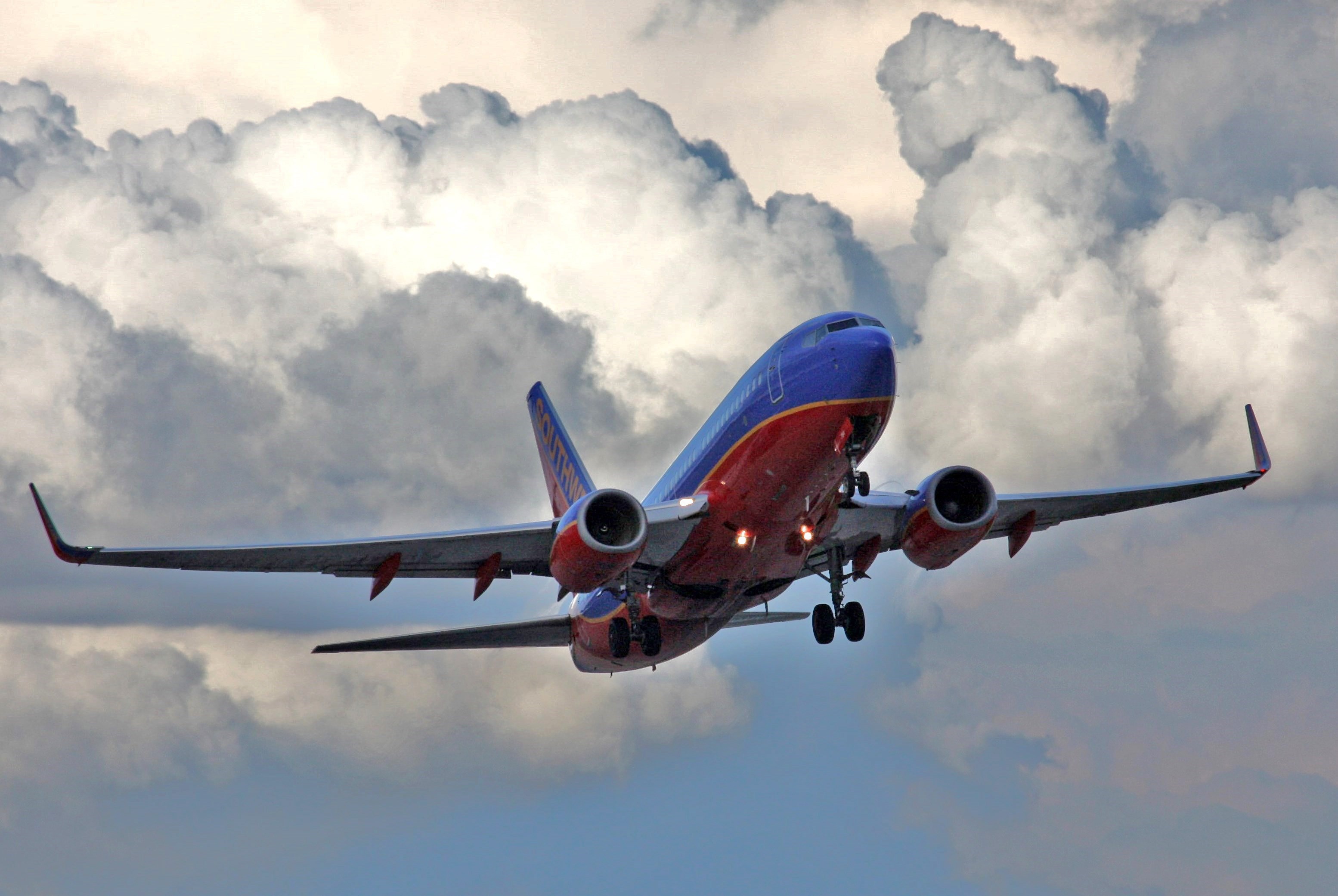 Boeing 737, Aircrafts in motion, Air travel atmosphere, 3110x2090 HD Desktop