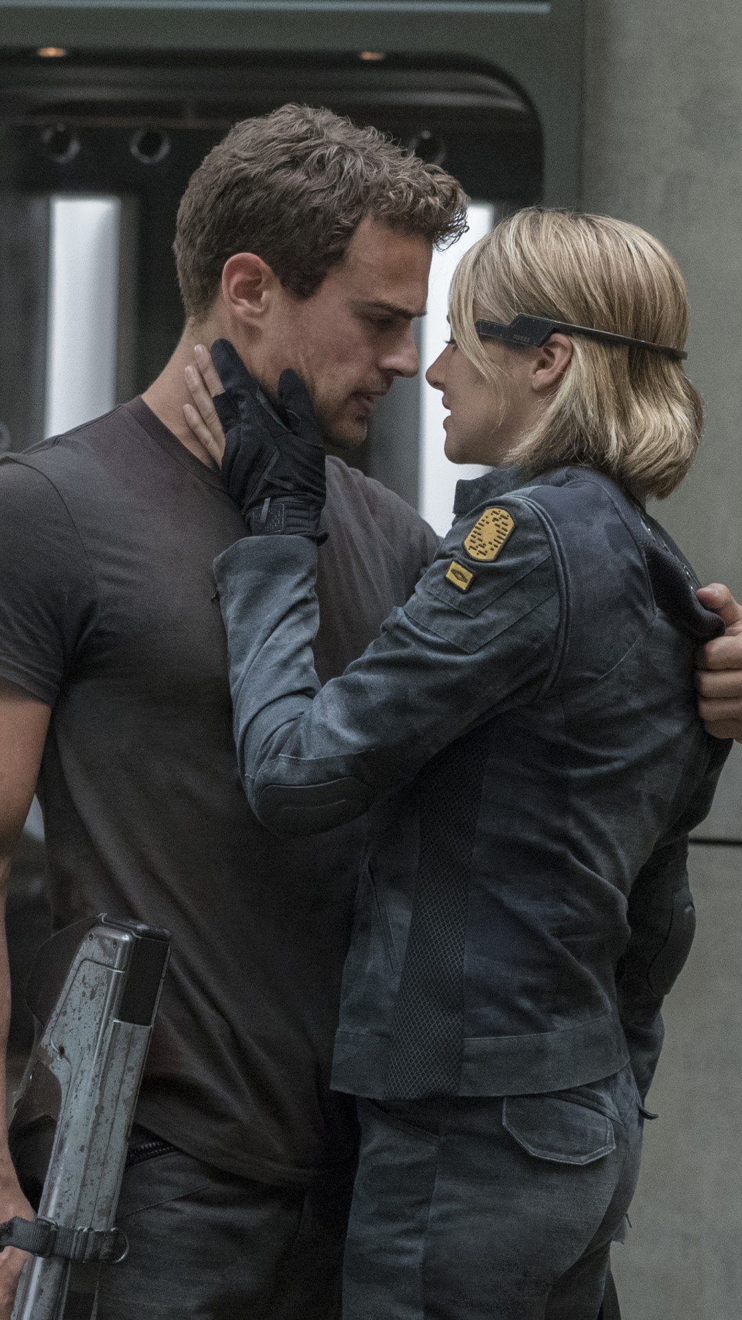 Allegiant wallpaper, Shailene Woodley, Theo James, Epic movie, 1080x1920 Full HD Phone