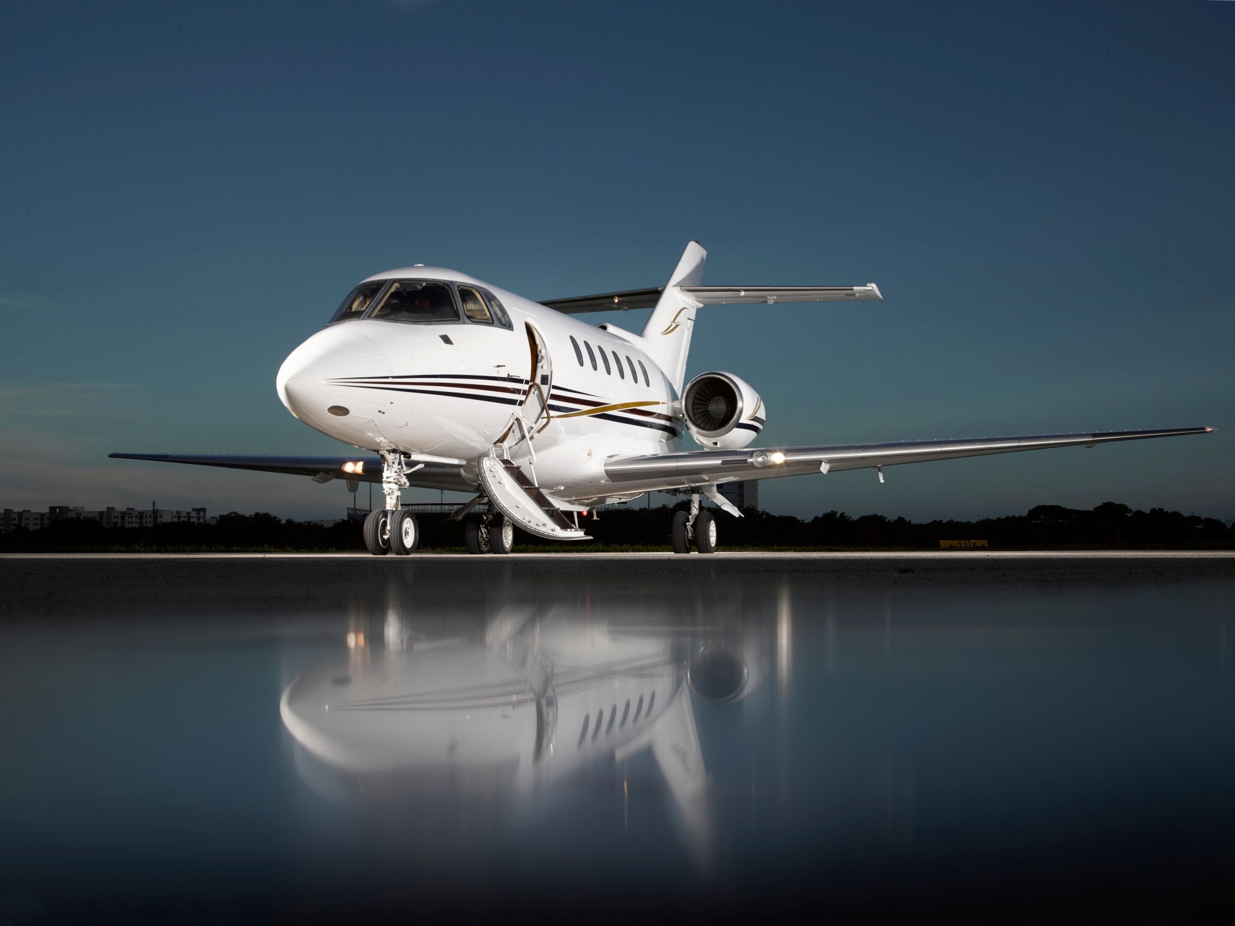 Hawker 800XP business jet, Wet tarmac reflection, Open airstair cabin door, HD Desktop wallpaper