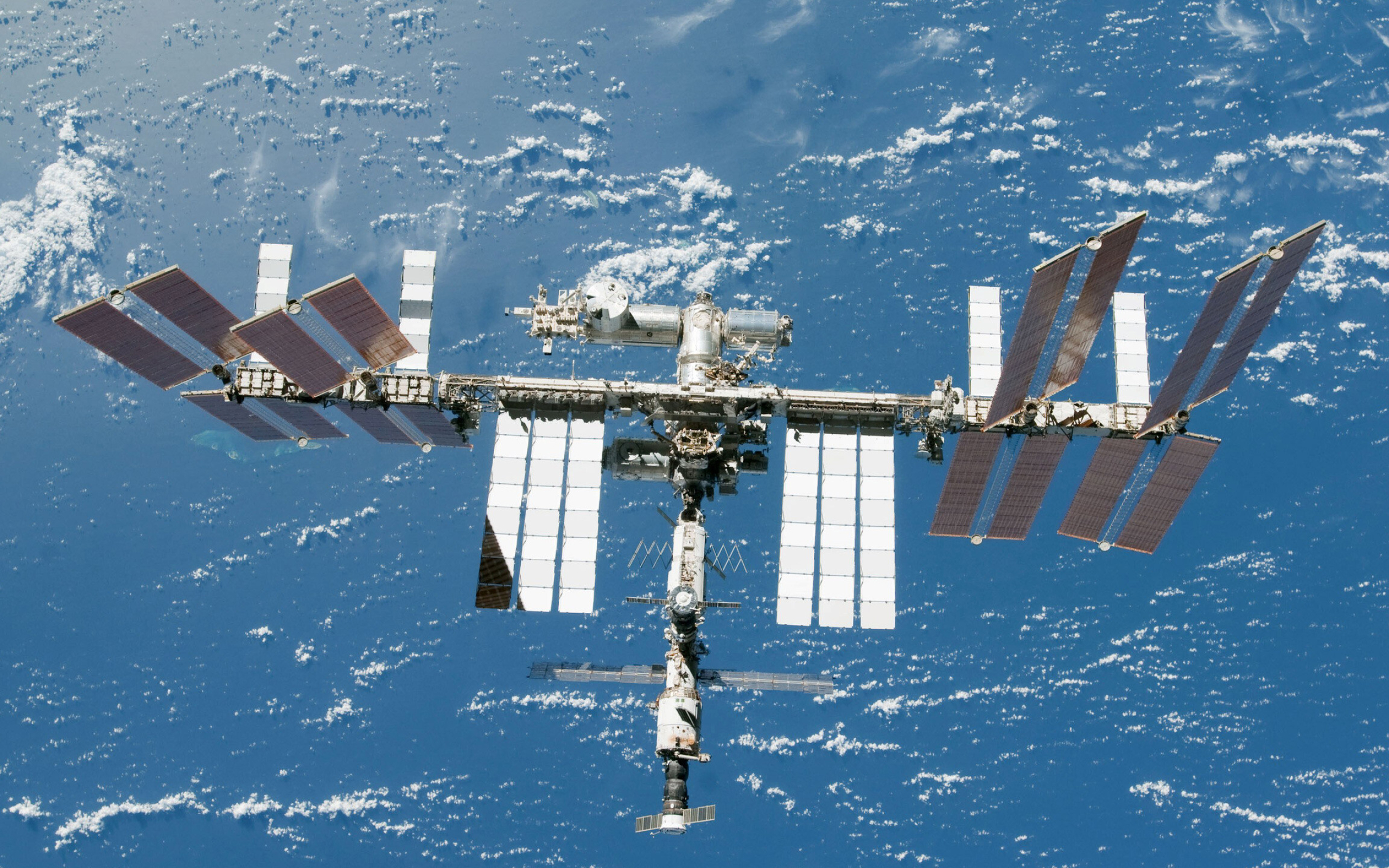 ISS, International space station, Wallpaper in 10706 px, Extraterrestrial beauty, 2560x1600 HD Desktop