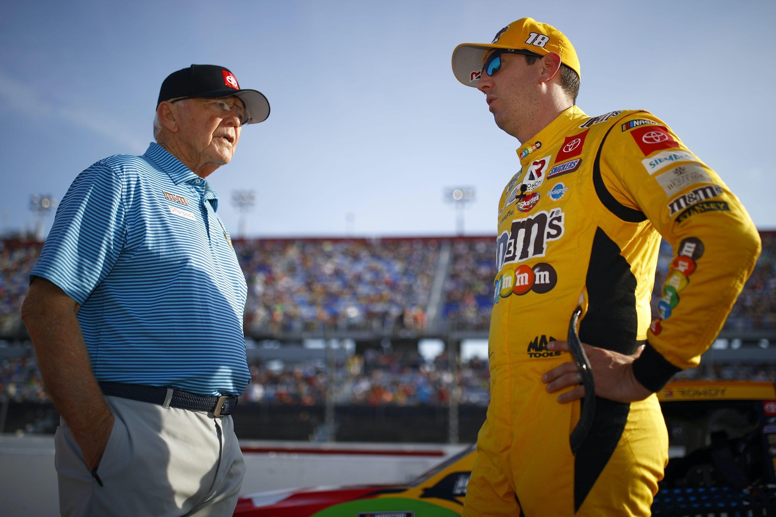 Joe Gibbs, Kyle Busch Wallpaper, 2560x1710 HD Desktop