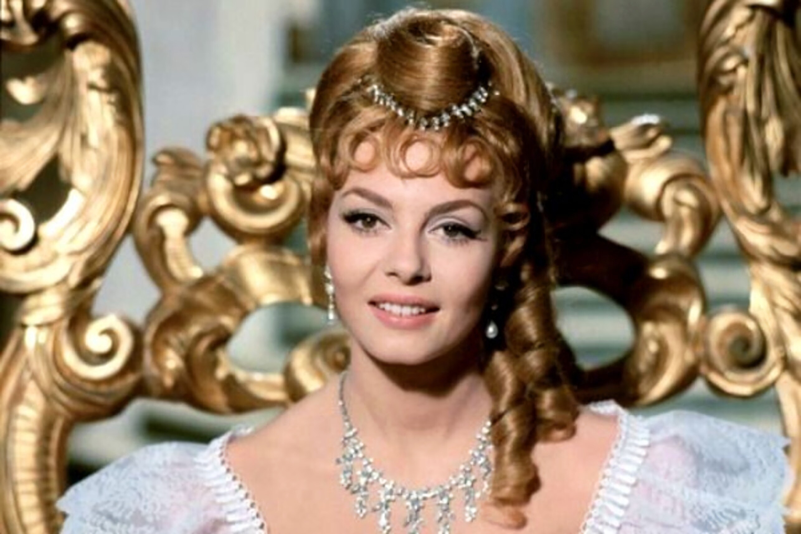 Angelique (1964), Intriguing plot, Historical drama, Captivating cinematography, 2580x1720 HD Desktop