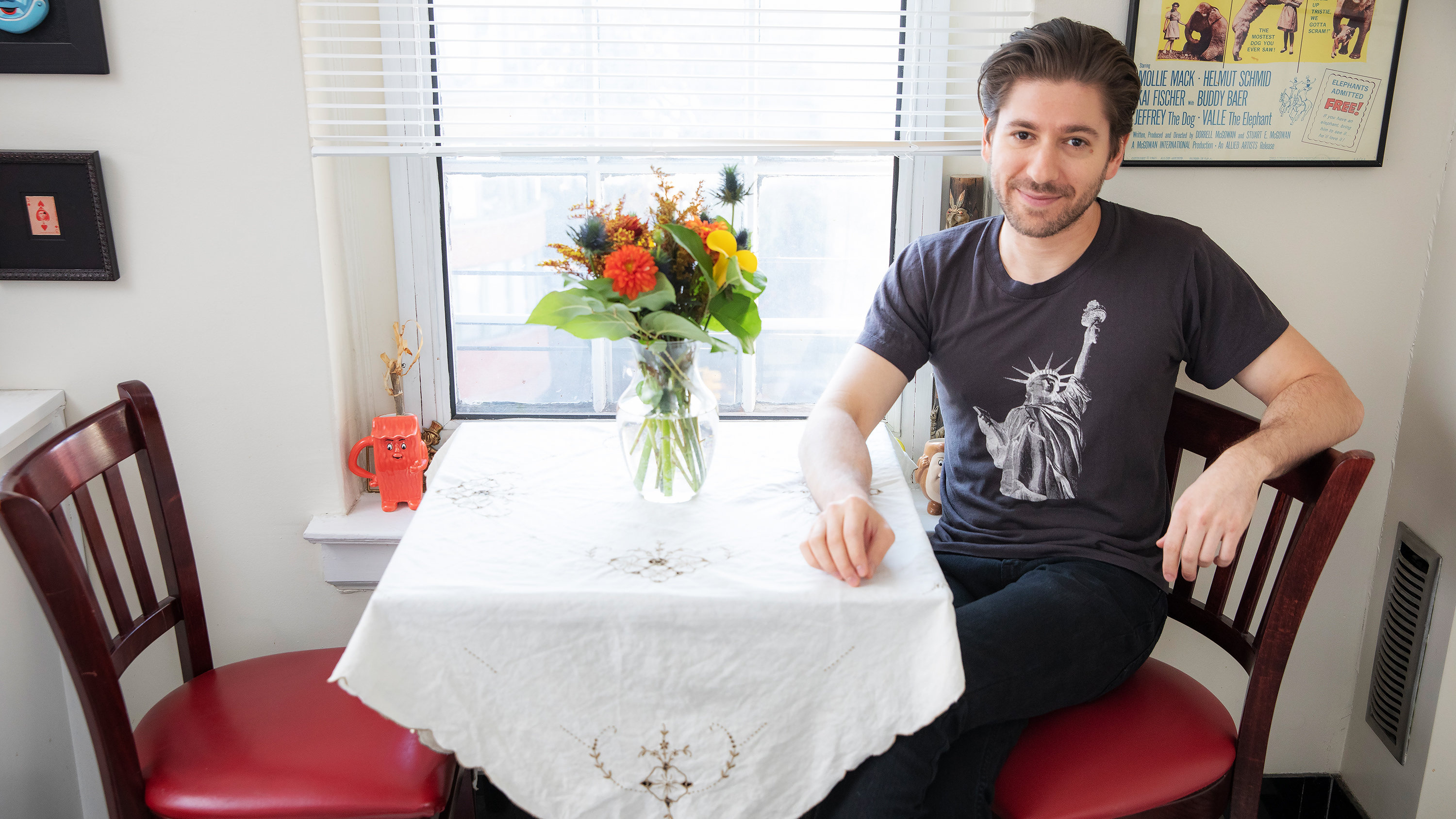 Michael Zegen, Mr Maisels memorabilia, New York Times, Show merchandise, 3000x1690 HD Desktop