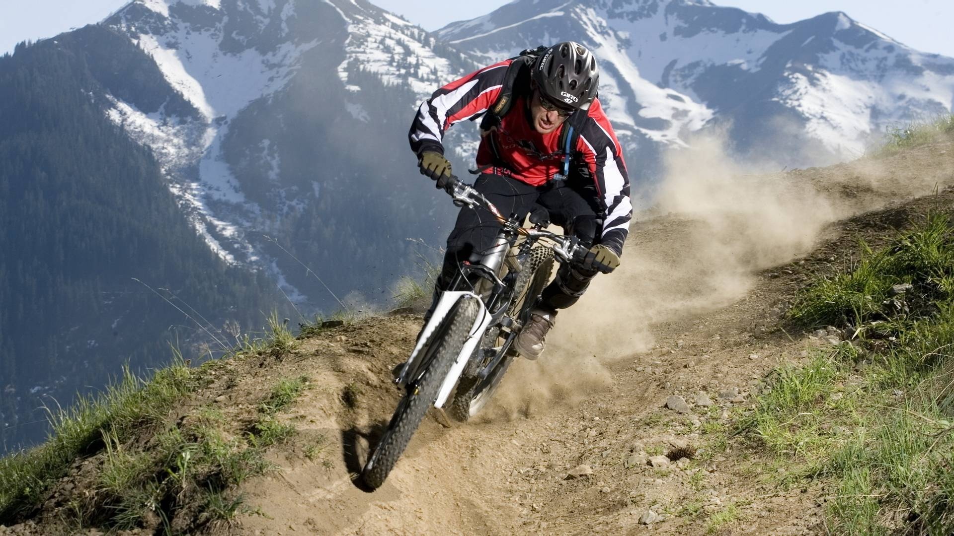 Vibrant mountain bike, Action shot, 1920x1080 Full HD Desktop