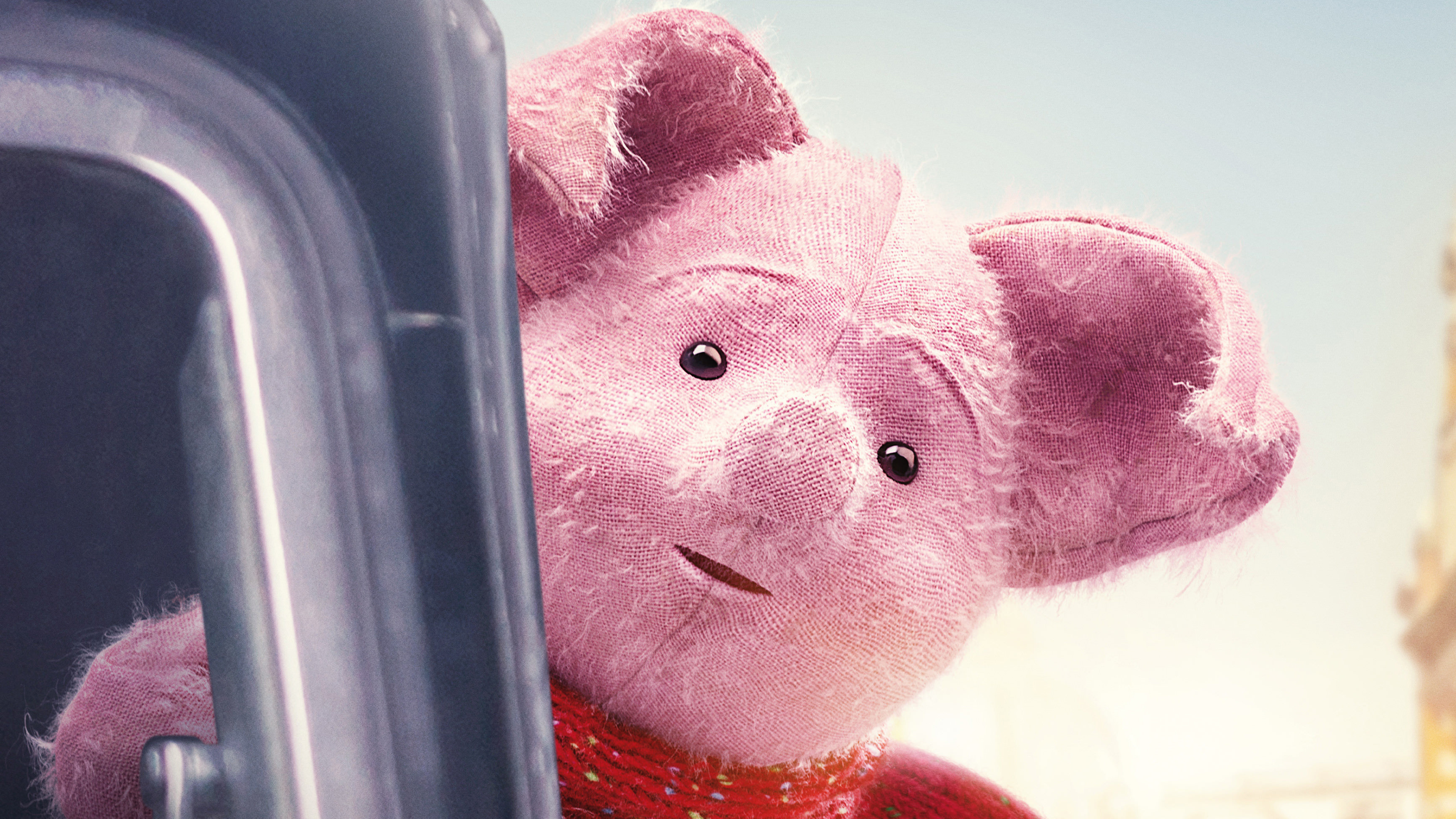 Christopher Robin movie, Piglet's appearance, 4K HD wallpapers, Memorable moments, 3470x1960 HD Desktop